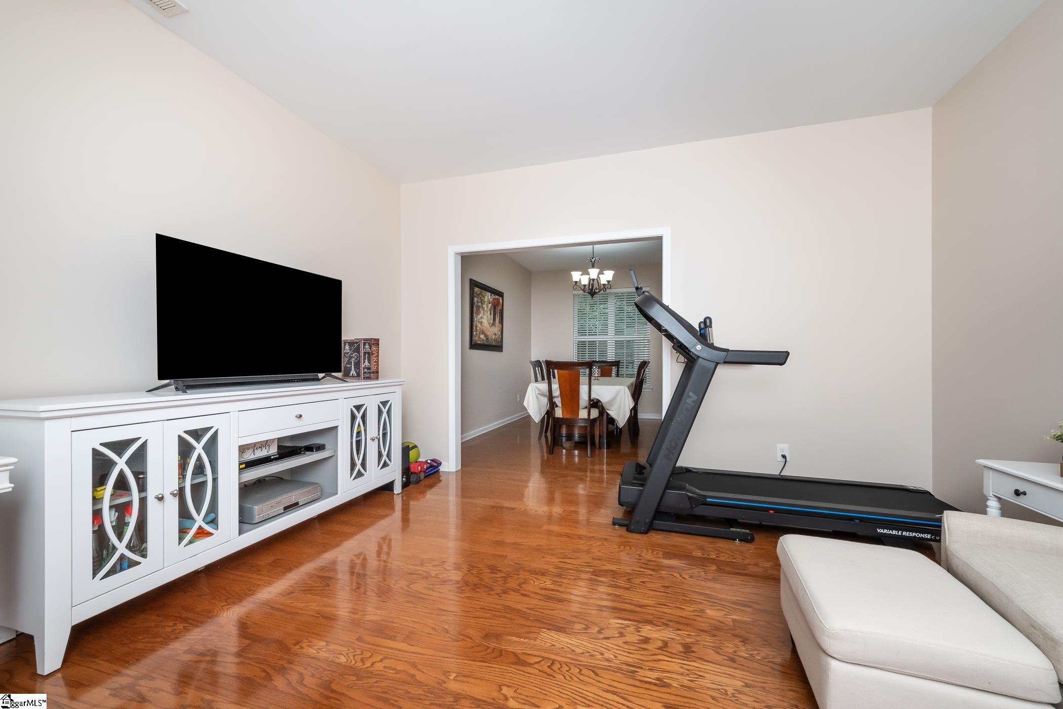 Property image 4 of 30 Killarney Lane in Lismore Park, Greer, SC 29650