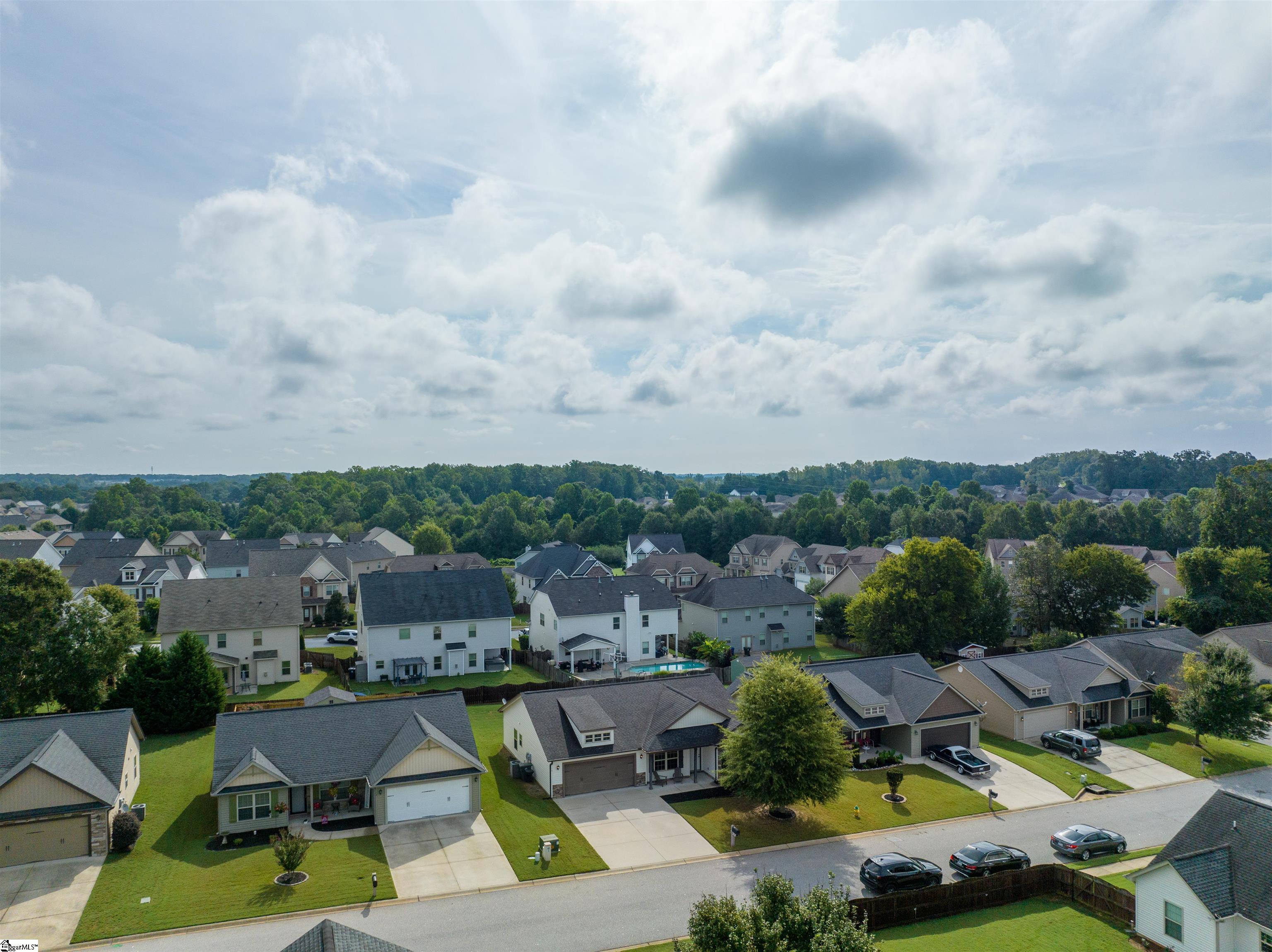 Property image 3 of 10 Herndon Court in Lockeland Park, Simpsonville, SC 29681