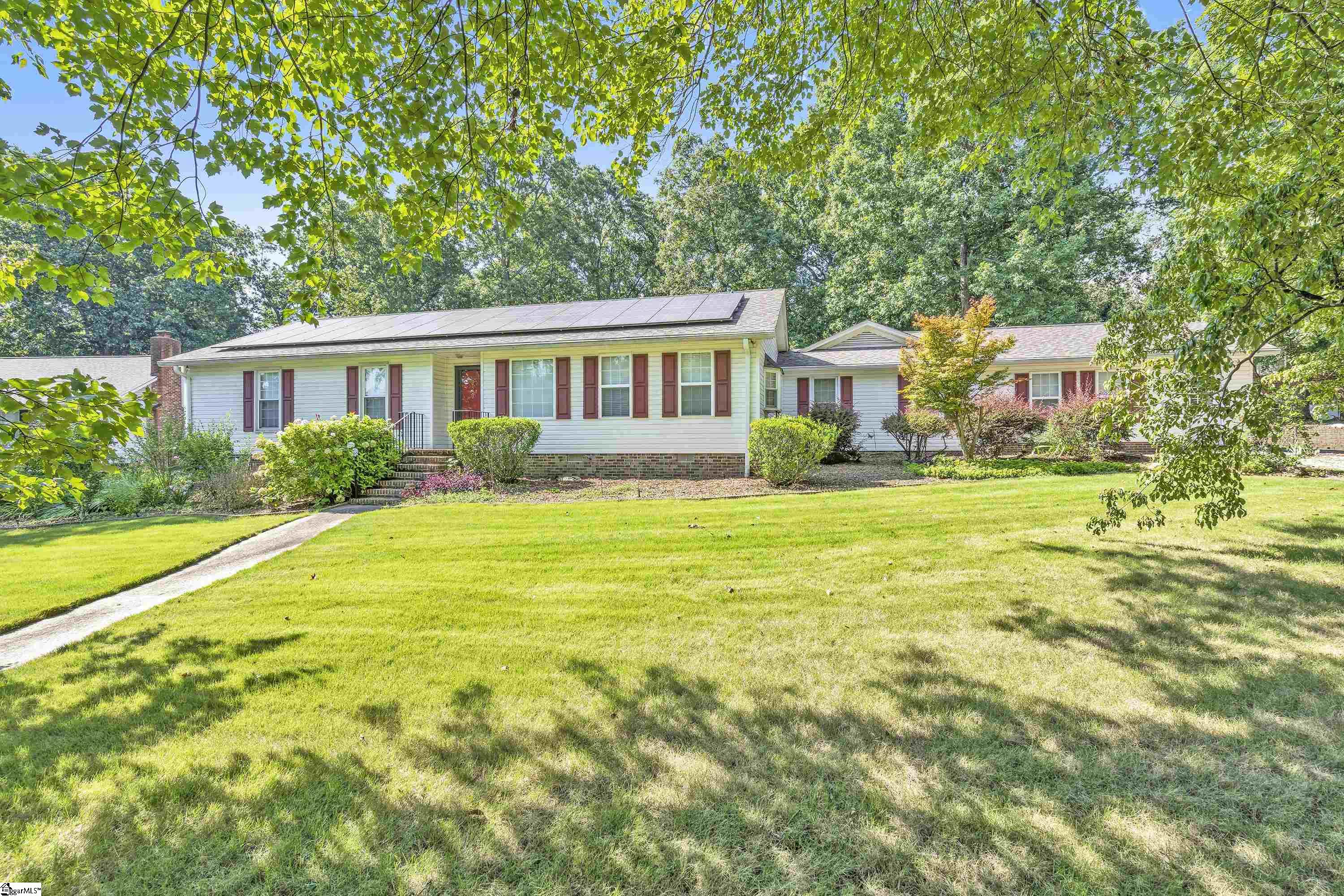 Property image 2 of 306 Gray Fox Square in Gray Fox Run, Taylors, SC 29687