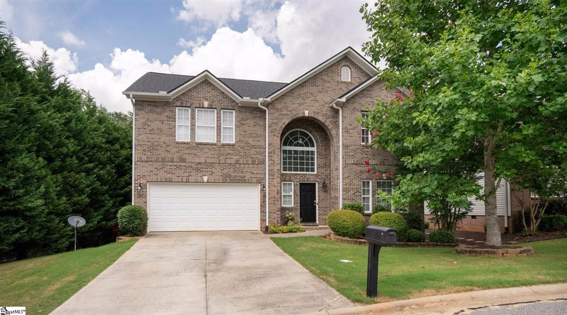 Property image 2 at 10 Echo Valley Drive, Taylors, SC 29687