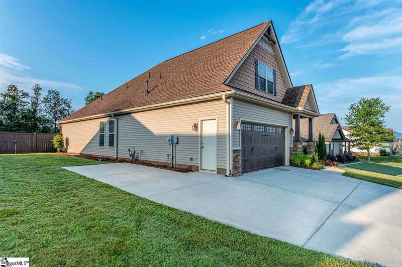 Property image 3 at 47 Rising Meadow Lane, Taylors, SC 29687