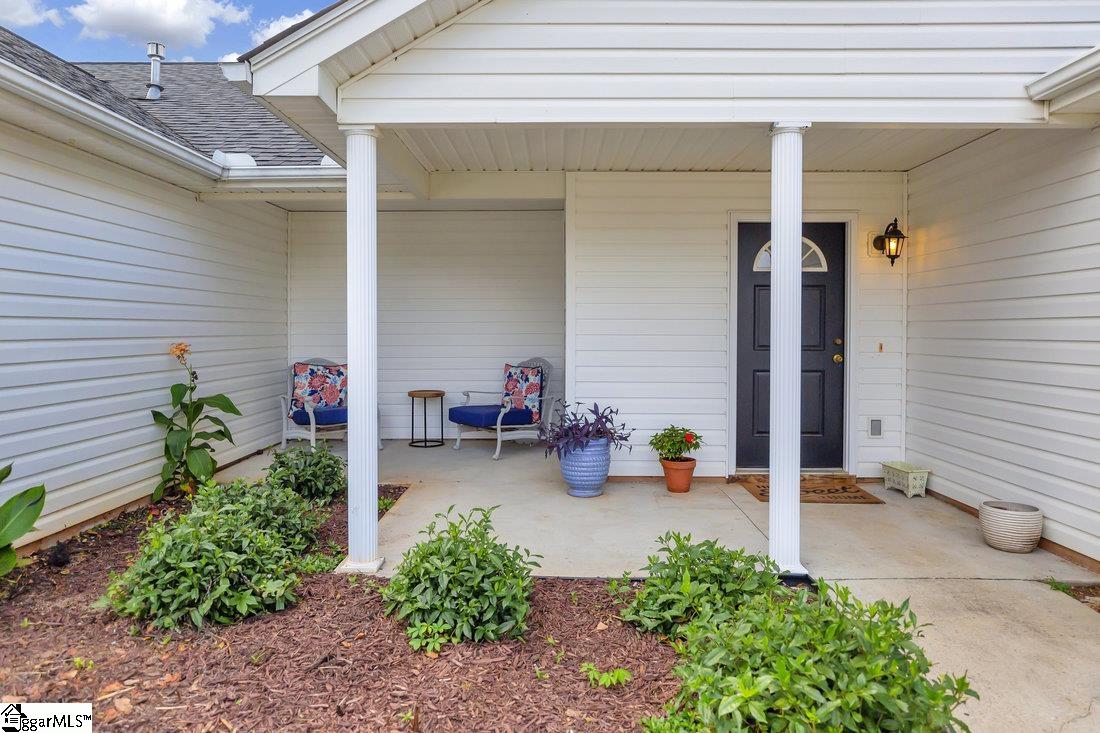 Property image 2 of 129 Saint James Court in Westwood Pointe, Anderson, SC 29621
