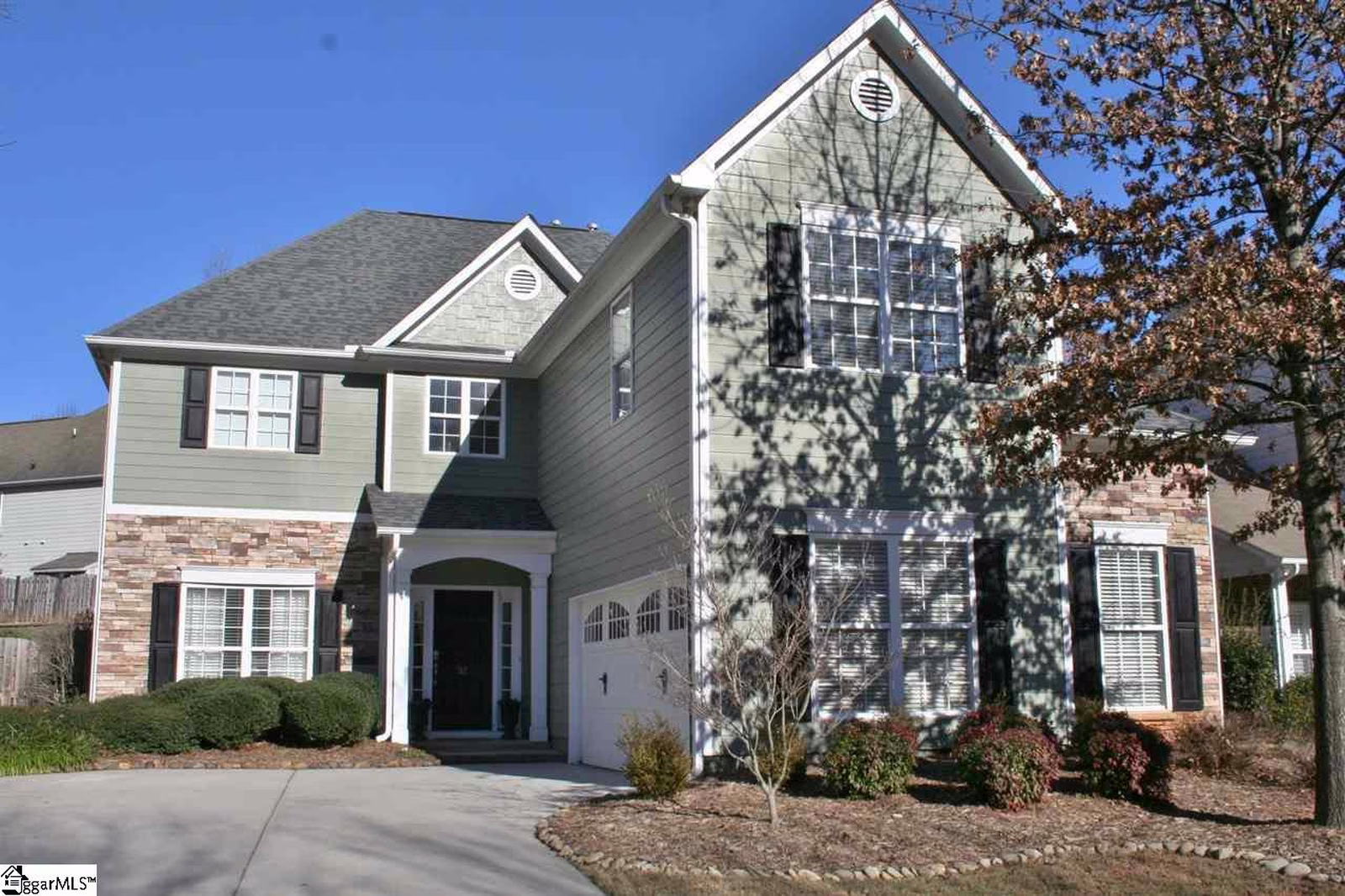 Property image 1 at 32 Richland Creek Drive, Greenville, SC 29609
