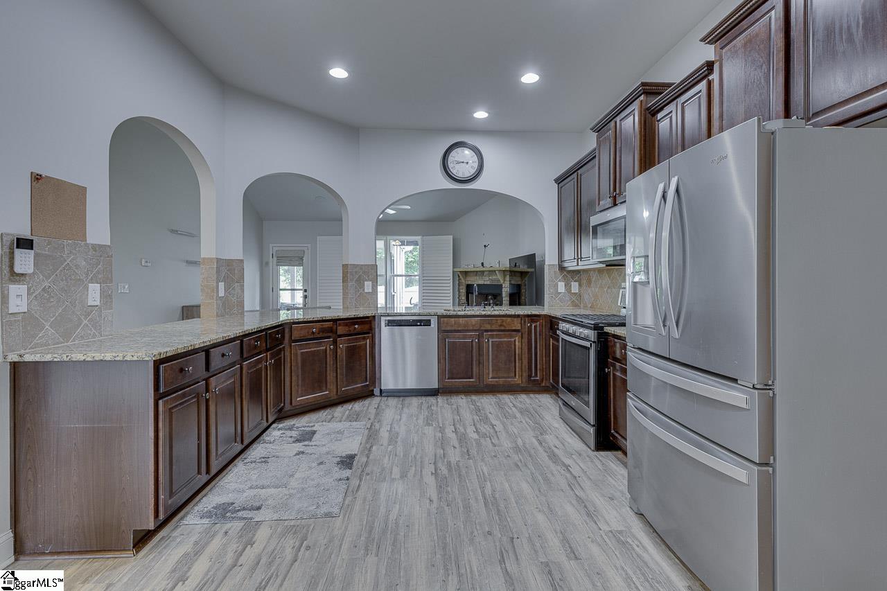 Property image 3 of 505 E Czardas Way in Reidville Crossing, Woodruff, SC 29388