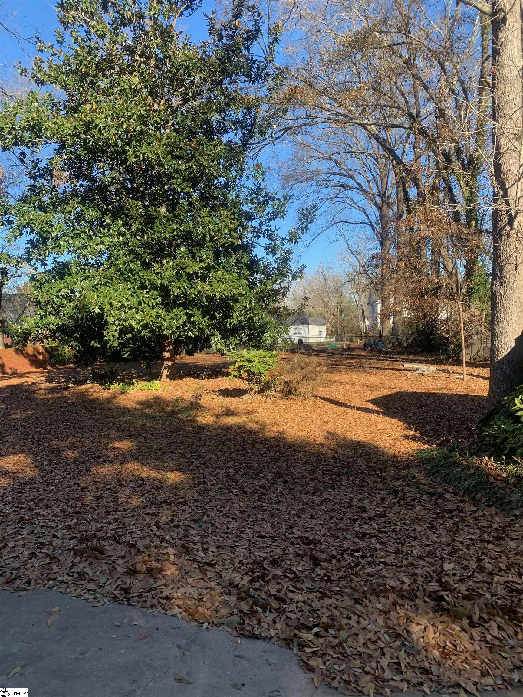 Property image 3 of 306 W Walnut Street in College View, Clinton, SC 29325