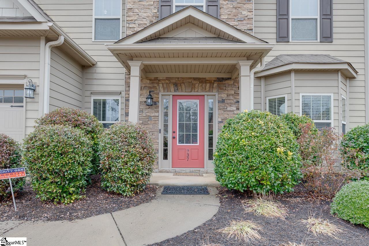 Property image 4 of 237 Strasburg Drive in Shenandoah Farms, Simpsonville, SC 29681