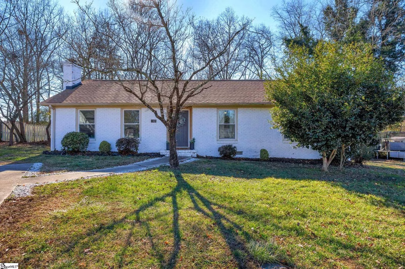 Property image 3 at 12 Cavendish Close, Taylors, SC 29687