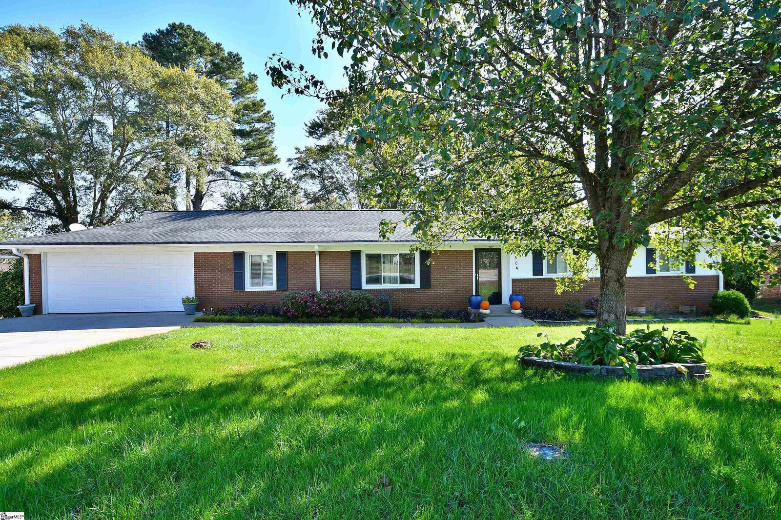 Property image 1 at 504 Butler Springs Road, Greenville, SC 29615