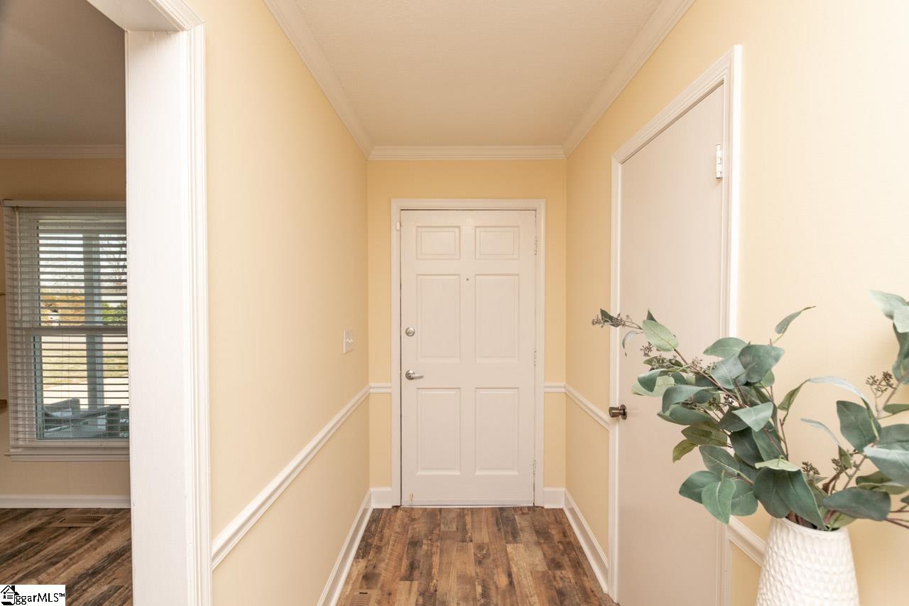 Property image 3 of 204 Gemini Way in Crestview Hills, Greer, SC 29651