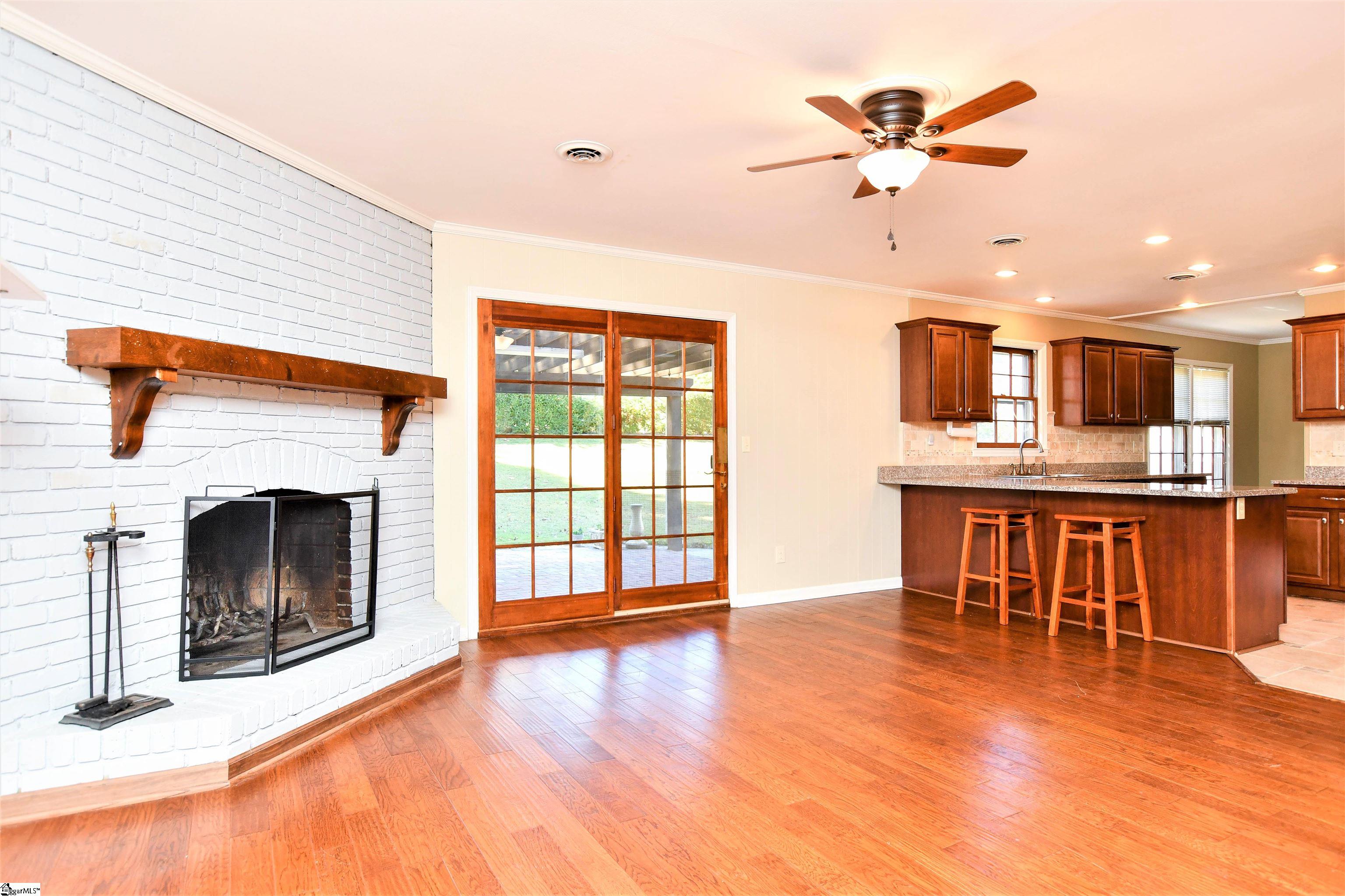 Property image 5 of 2 Stonecutter Lane in Gray Fox Run, Taylors, SC 29687