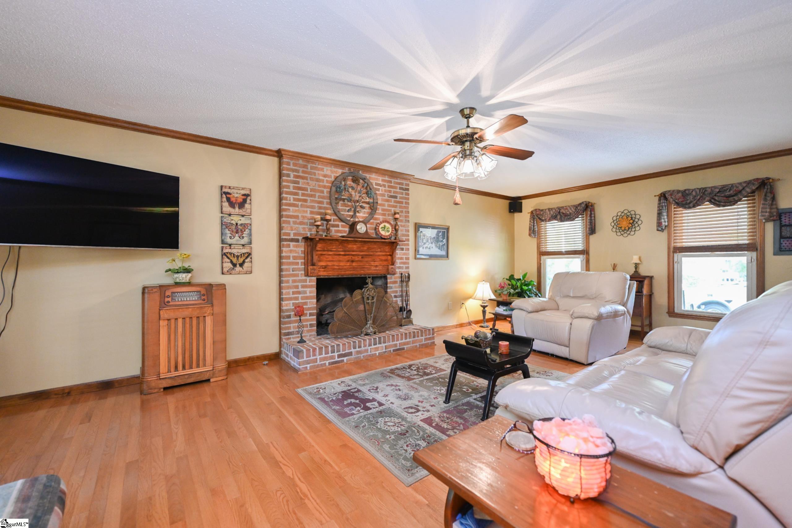 Property image 3 of 308 Wappoo Lane in Ashley Oaks, Taylors, SC 29687