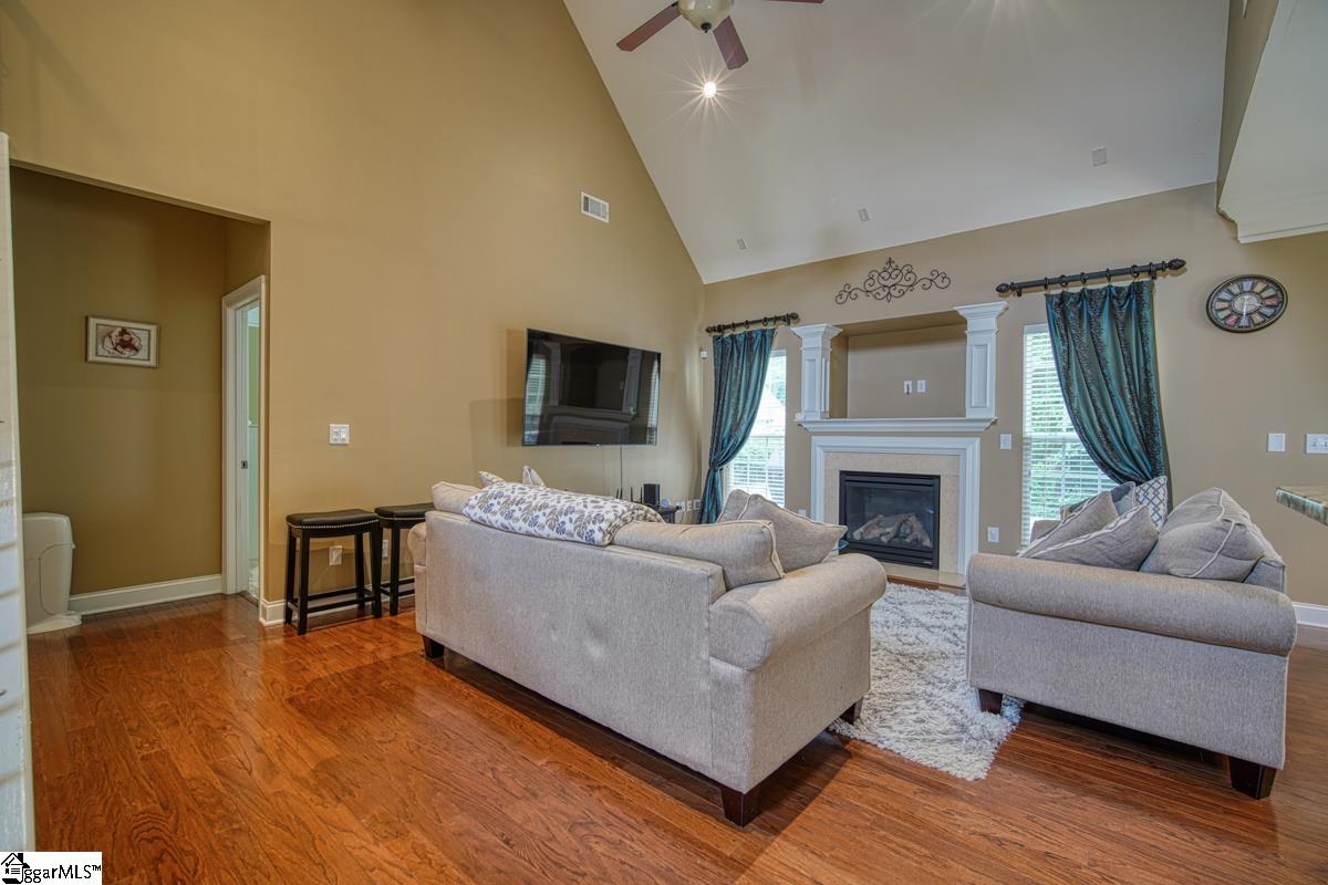 Property image 4 of 3 Cedar Hill Court in Harrison Cove, Simpsonville, SC 29681