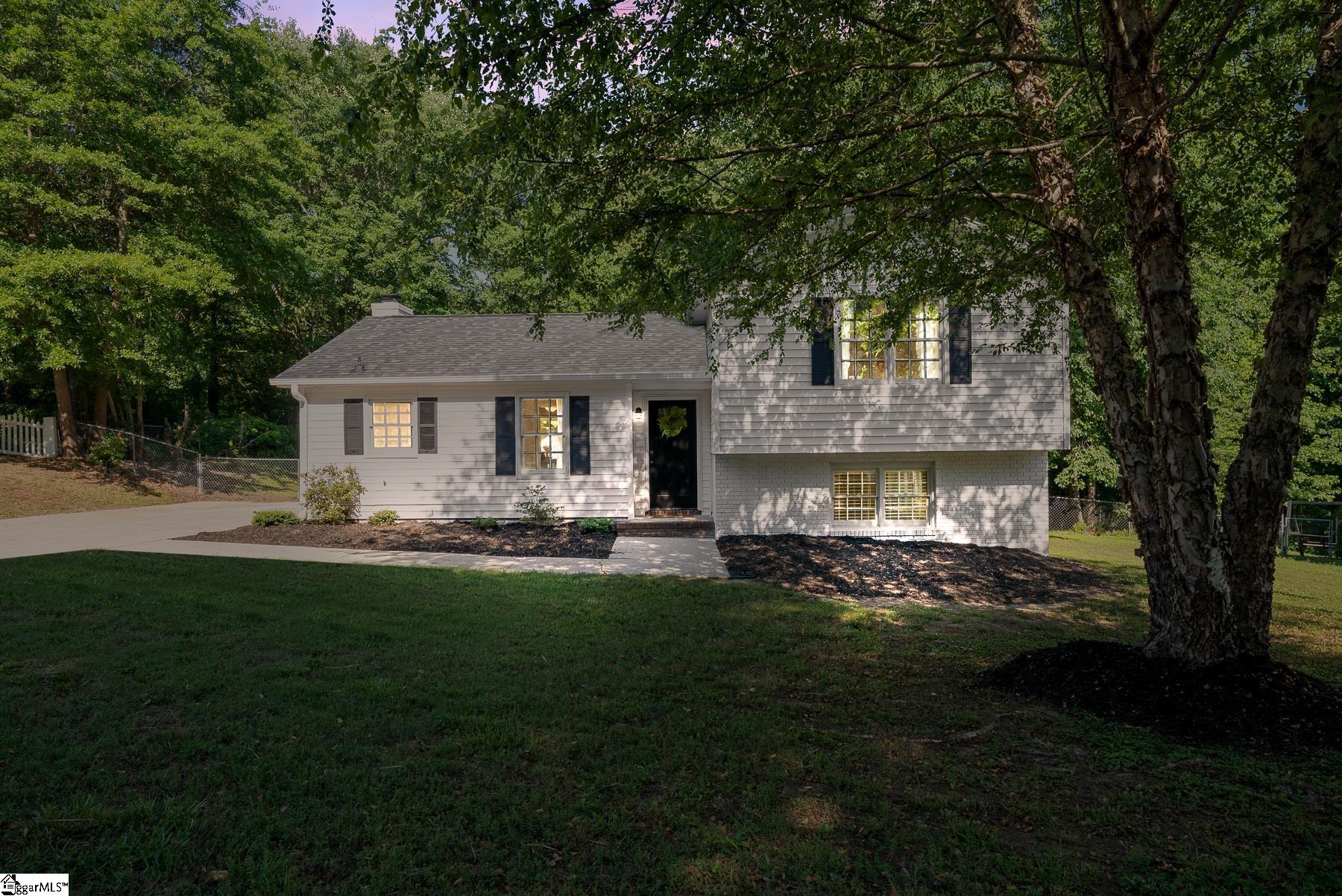 Property image 2 of 614 Gray Fox Square in Gray Fox Run, Taylors, SC 29687