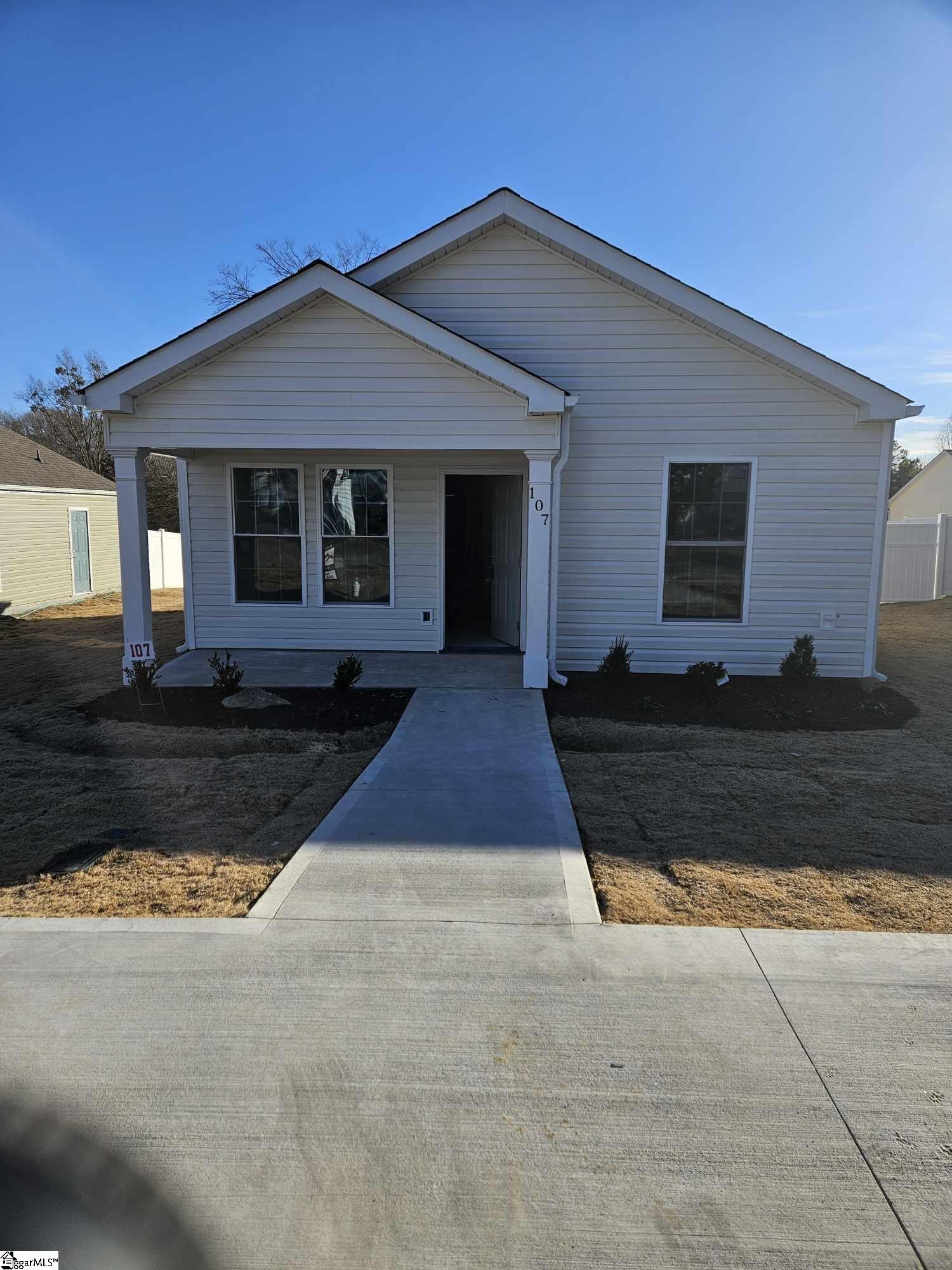 Property image 2 of 107 COLLETON Lane in Blossom Meadows, Clinton, SC 29325