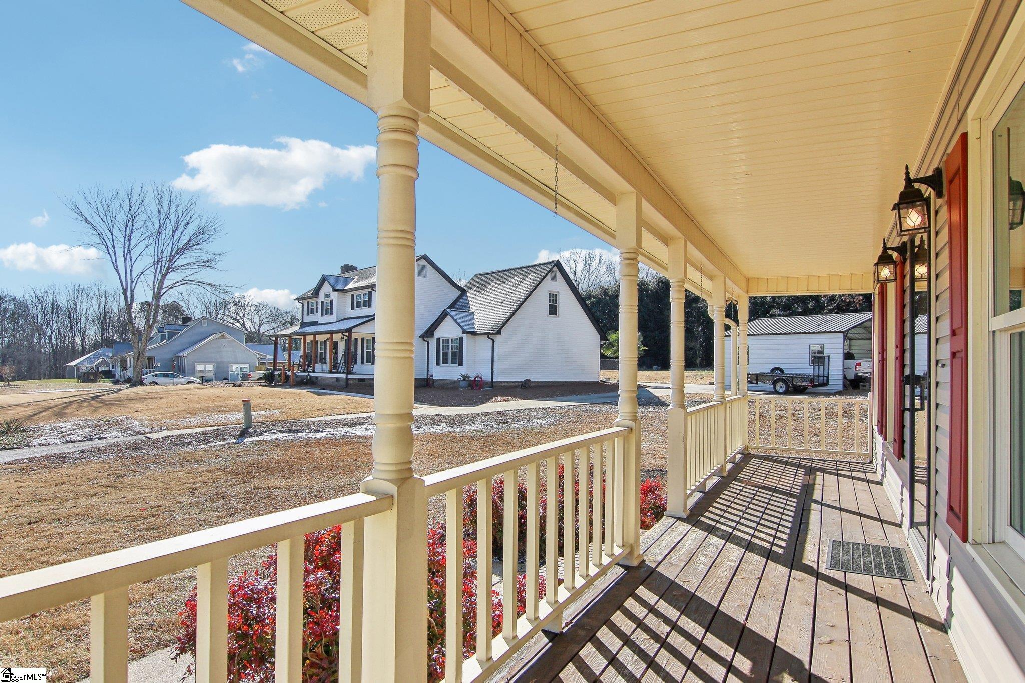 Property image 2 of 219 Terra Oaks Court in Wyatt Oaks, Easley, SC 29642