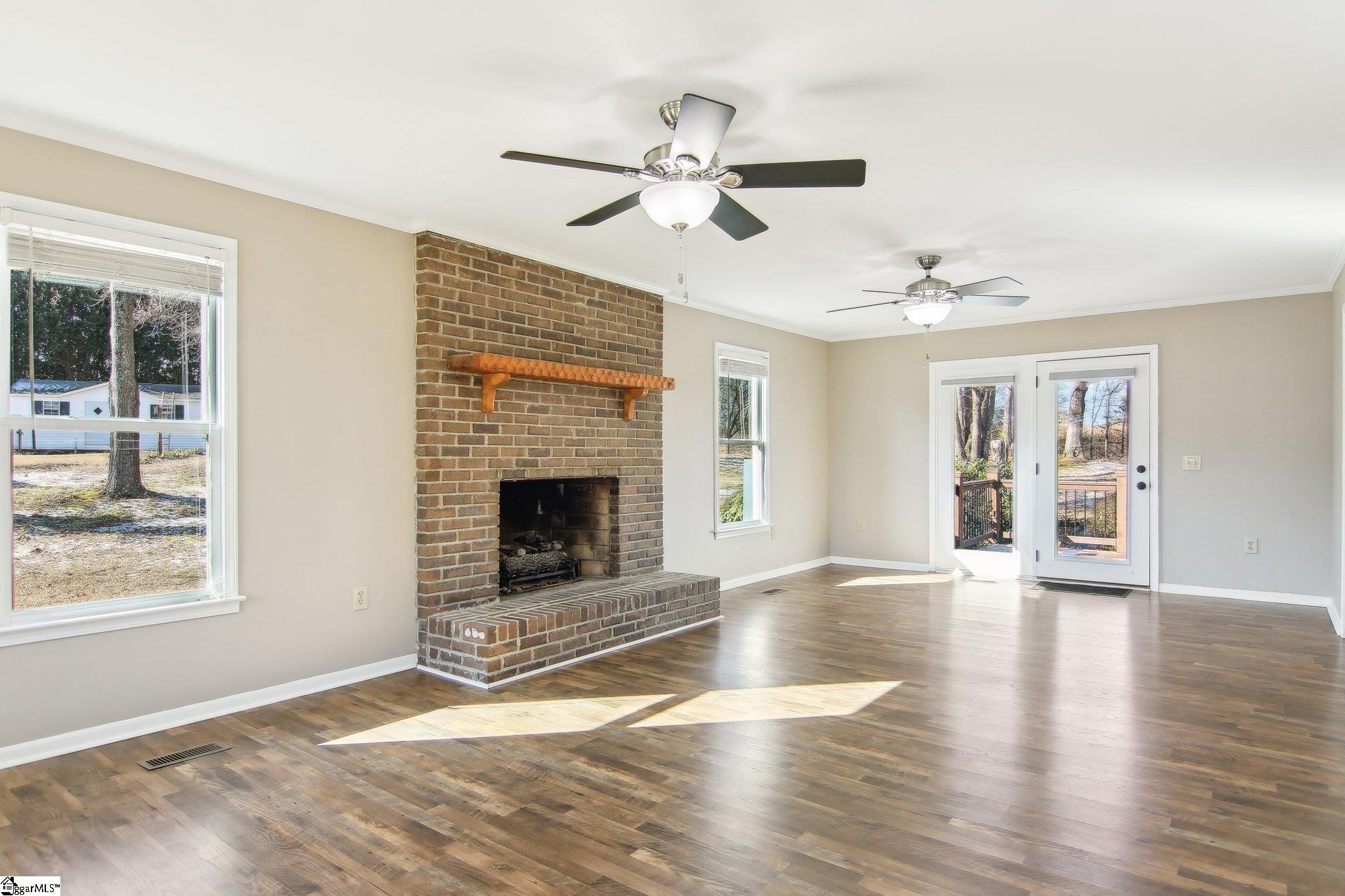 Property image 4 of 219 Terra Oaks Court in Wyatt Oaks, Easley, SC 29642