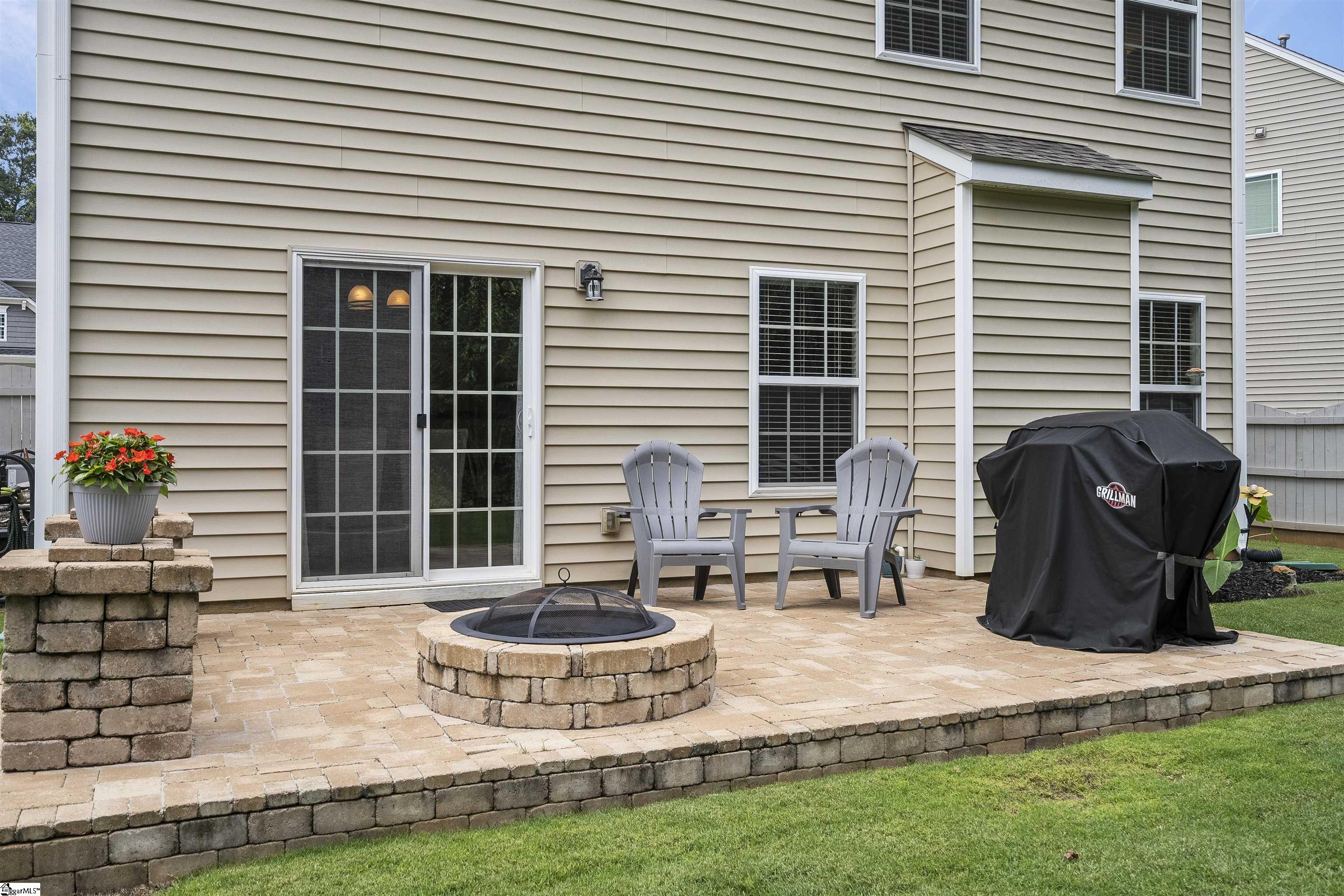 Property image 5 of 611 Millervale Road in Lismore Park, Greer, SC 29650