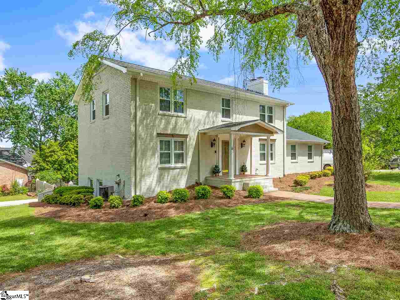 Property image 2 of 201 Donington Drive in Kingsgate, Greenville, SC 29615