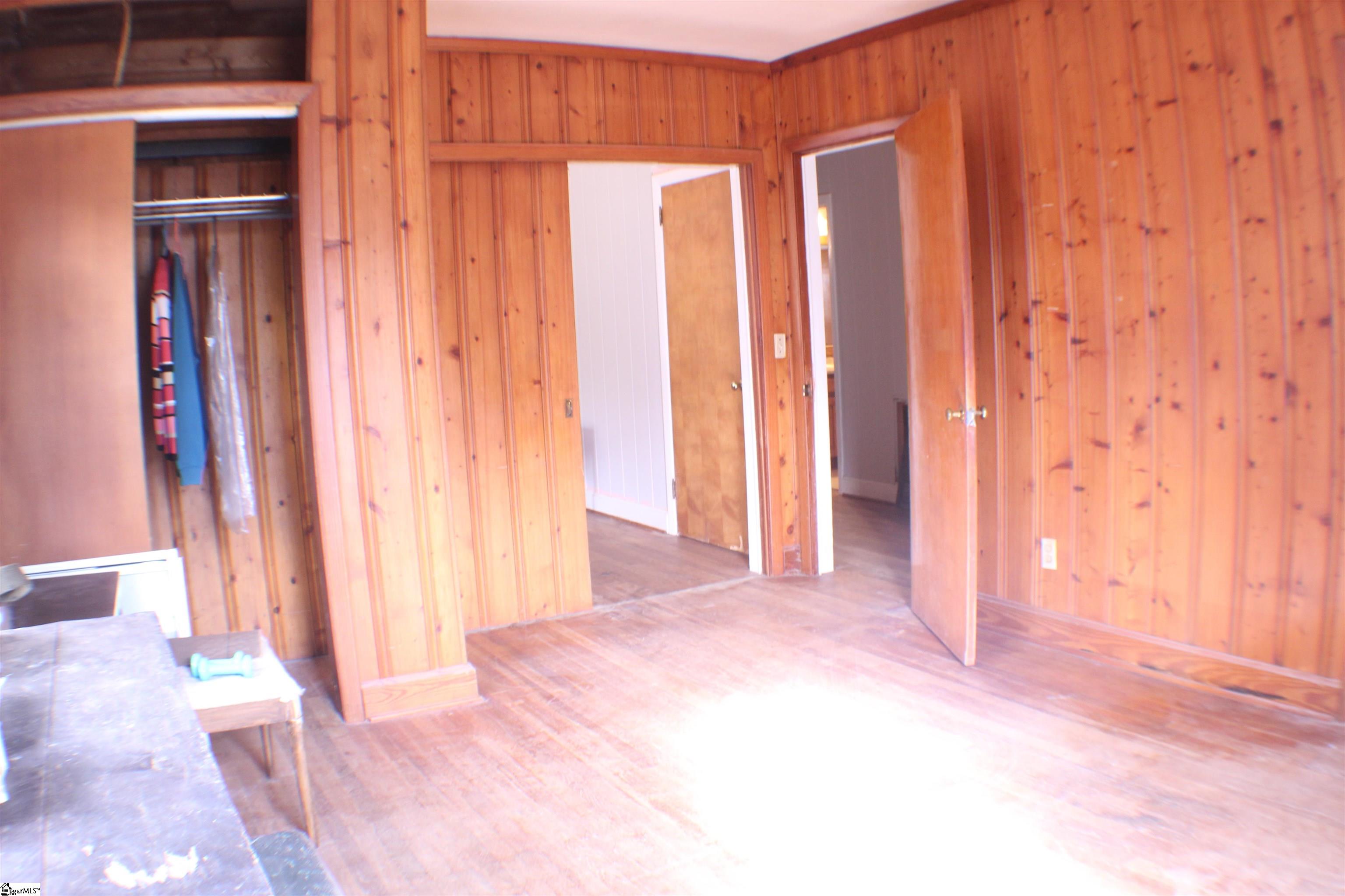 Property image 5 of 103 Pine Road in Grayview Estate, Laurens, SC 29360