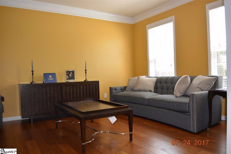 Property image 2 at 6 Farren Court, Greenville, SC 29607