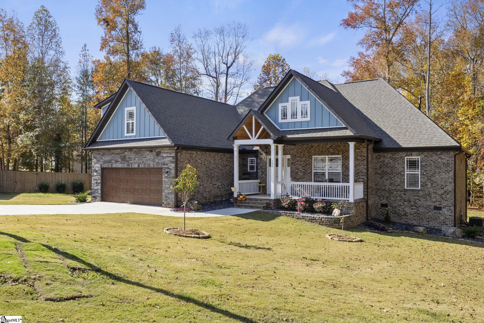 Property image 5 of 105 Graclan Court in Hudders Creek, Simpsonville, SC 29680