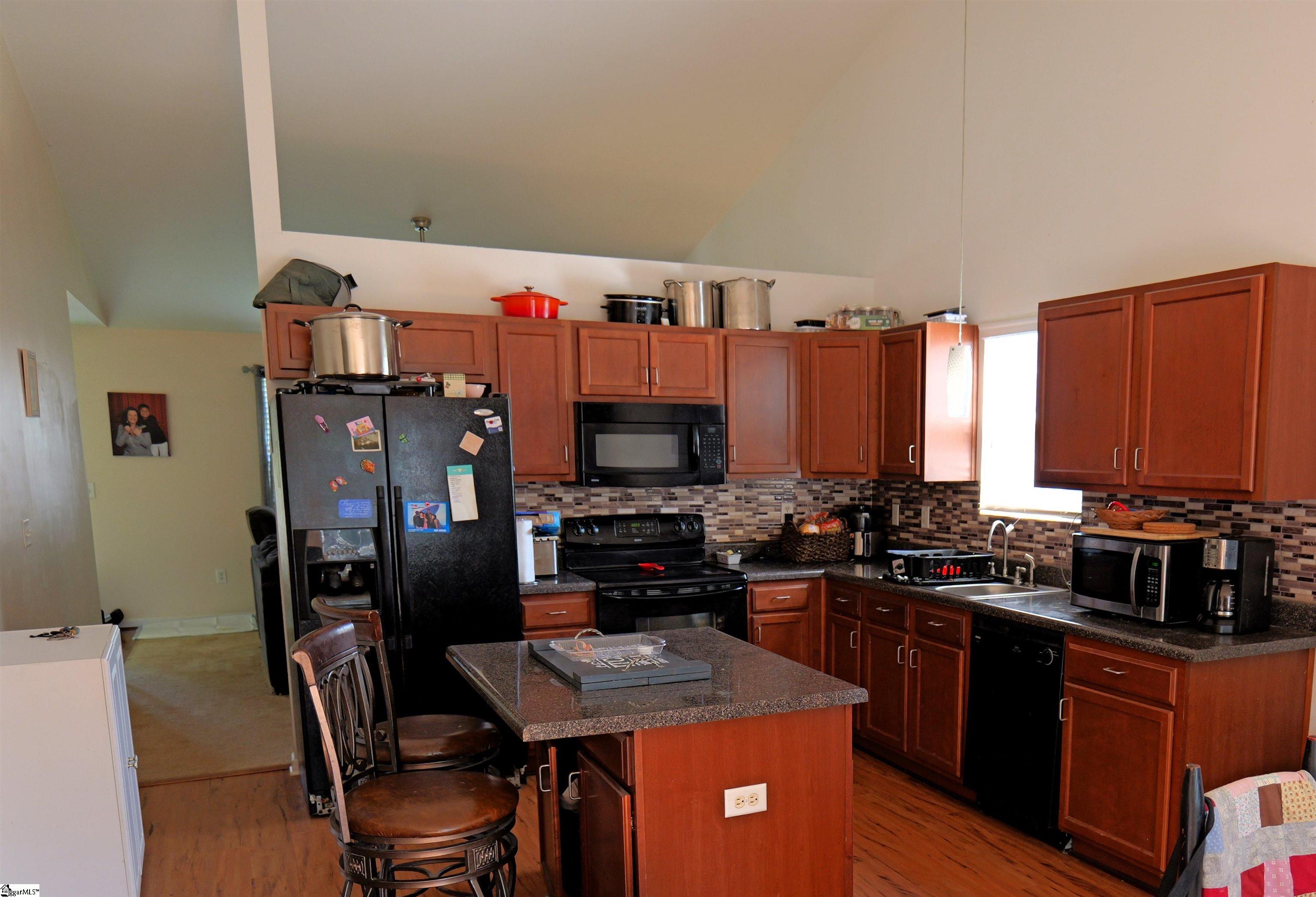 Property image 4 of 729 Cassie Marie Court in Duncan Station, Duncan, SC 29334