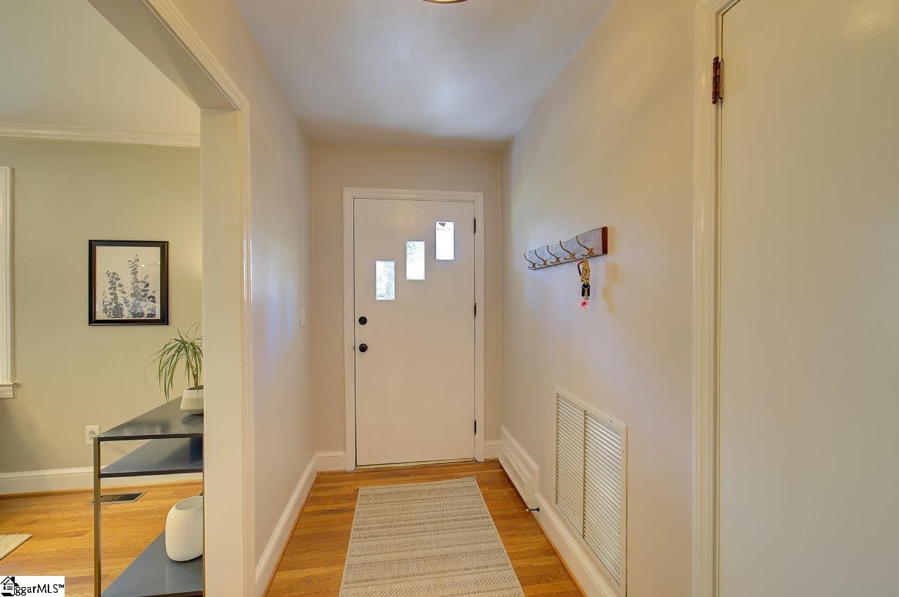 Property image 2 of 108 Stephens Lane in Dellwood, Greenville, SC 29609