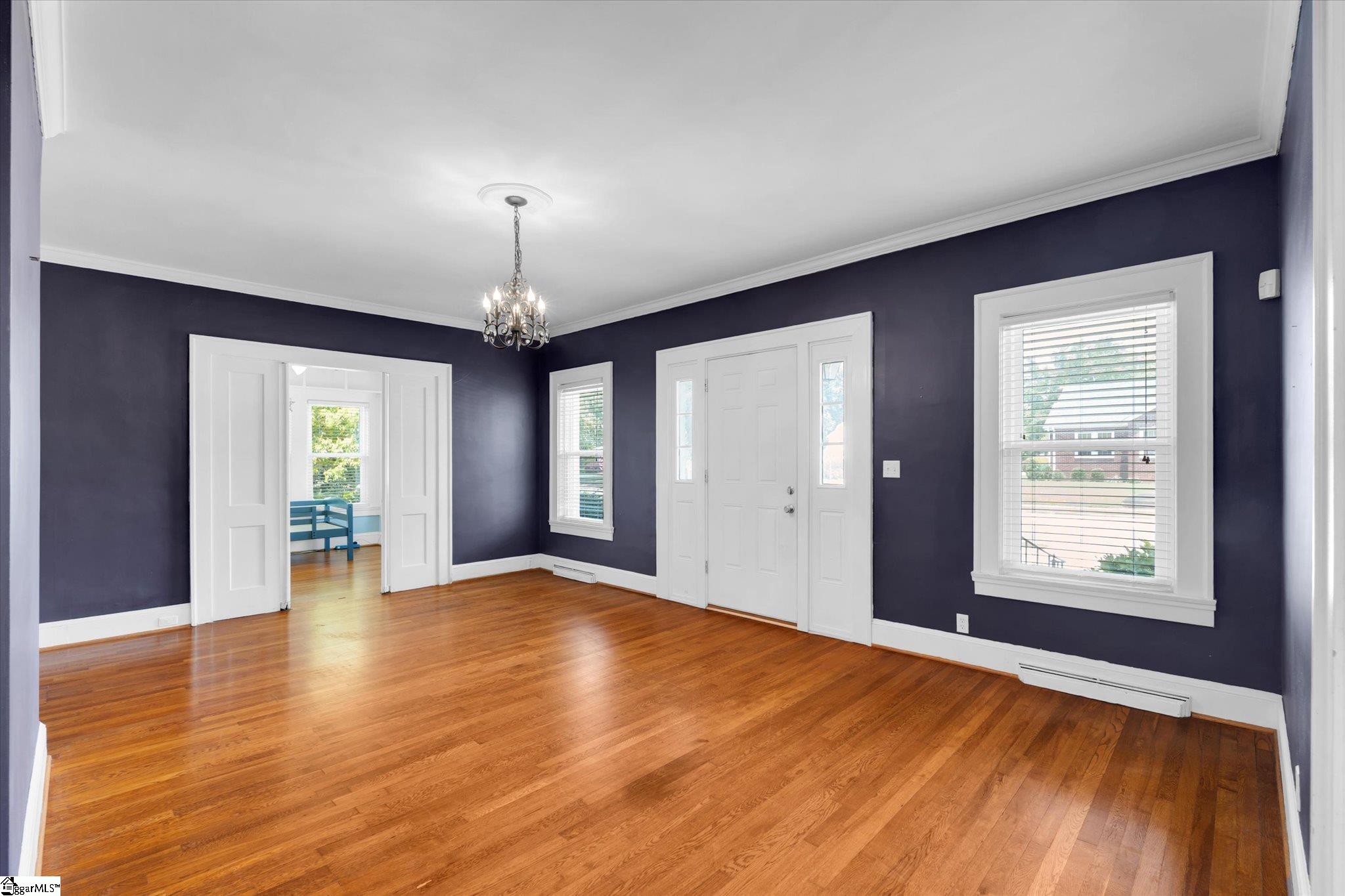 Property image 4 of 209 W Walnut Street in College View, Clinton, SC 29325