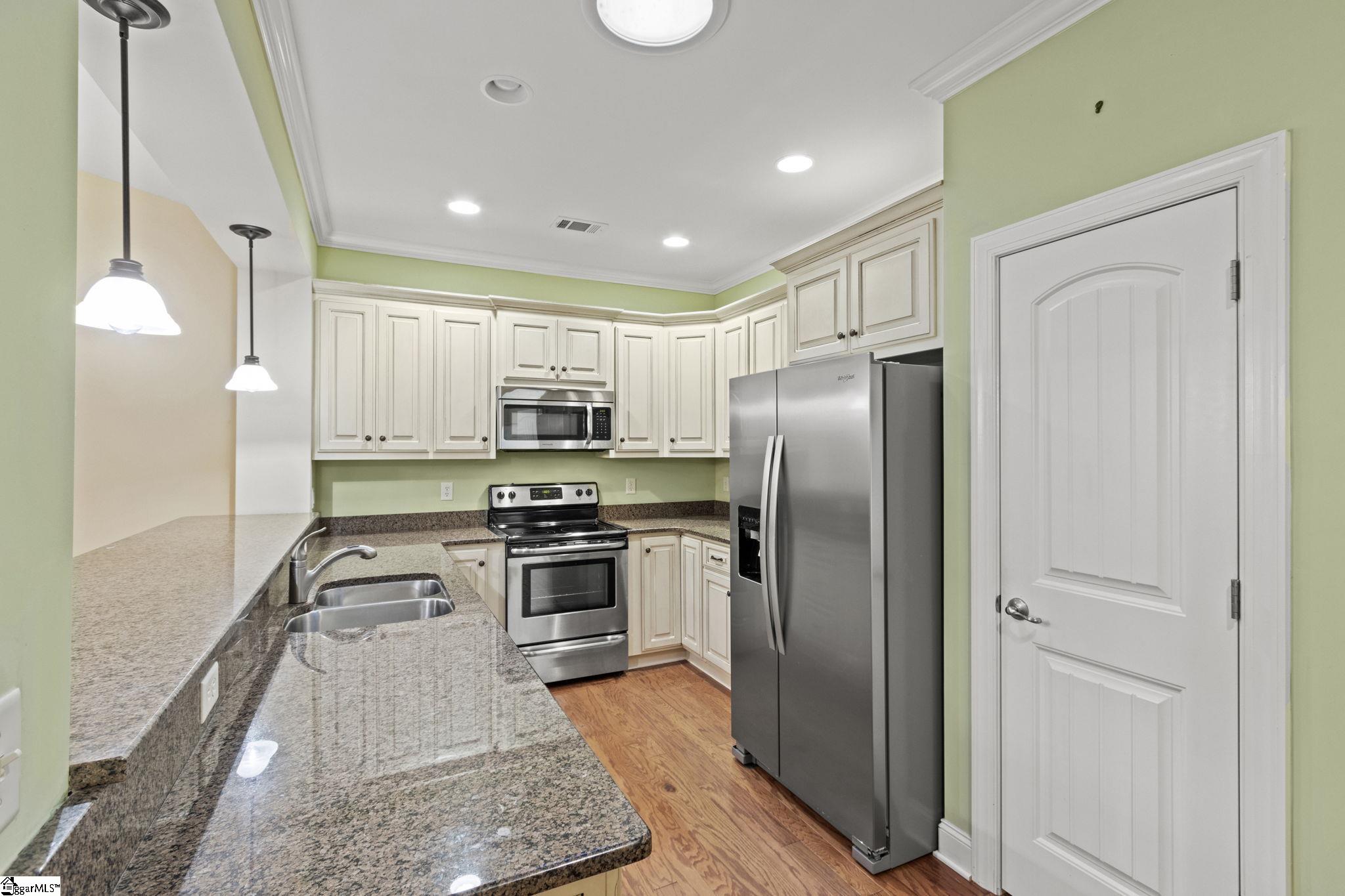Property image 4 of 42 Hillsborough Drive in Crayton Hall, Anderson, SC 29621
