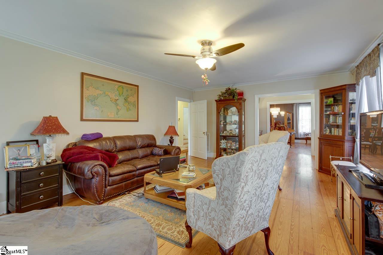 Property image 5 of 123 Woodville Avenue in Overbrook Historic, Greenville, SC 29607