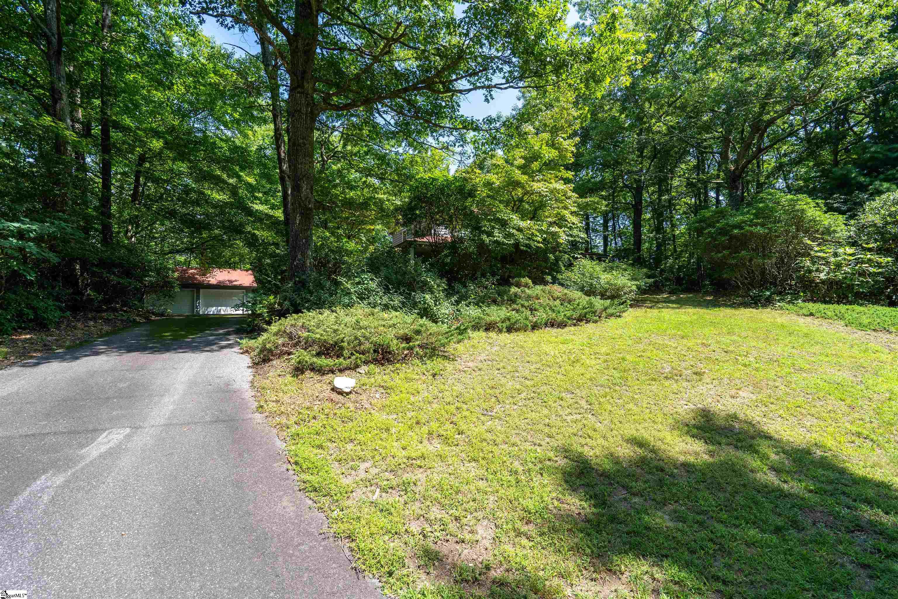 Property image 4 of 311 Cliff Ridge Drive in Cliff Ridge at Caesars Head, Cleveland, SC 29635