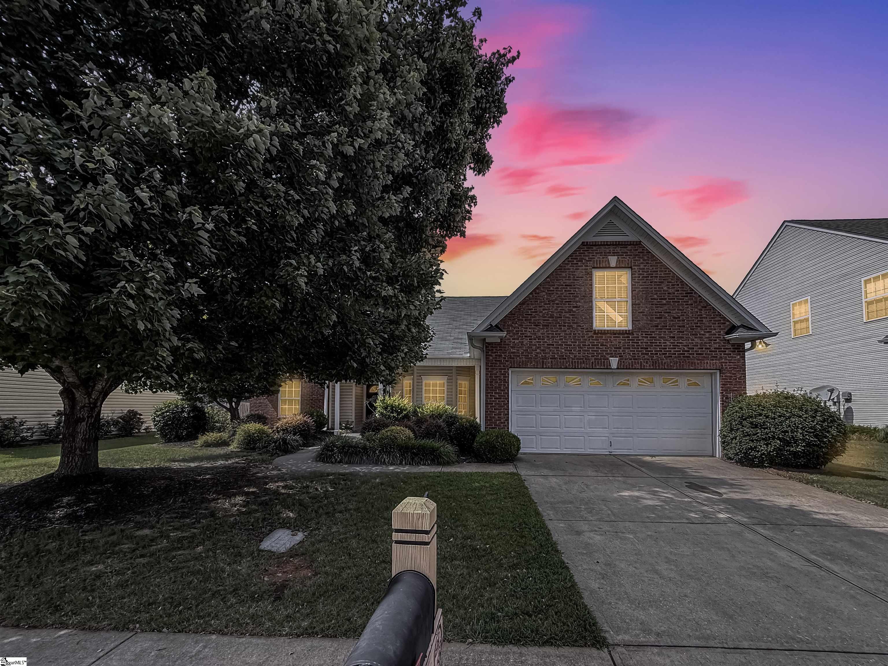 Property image 2 of 616 W Farrell Drive in Reidville Crossing, Woodruff, SC 29388