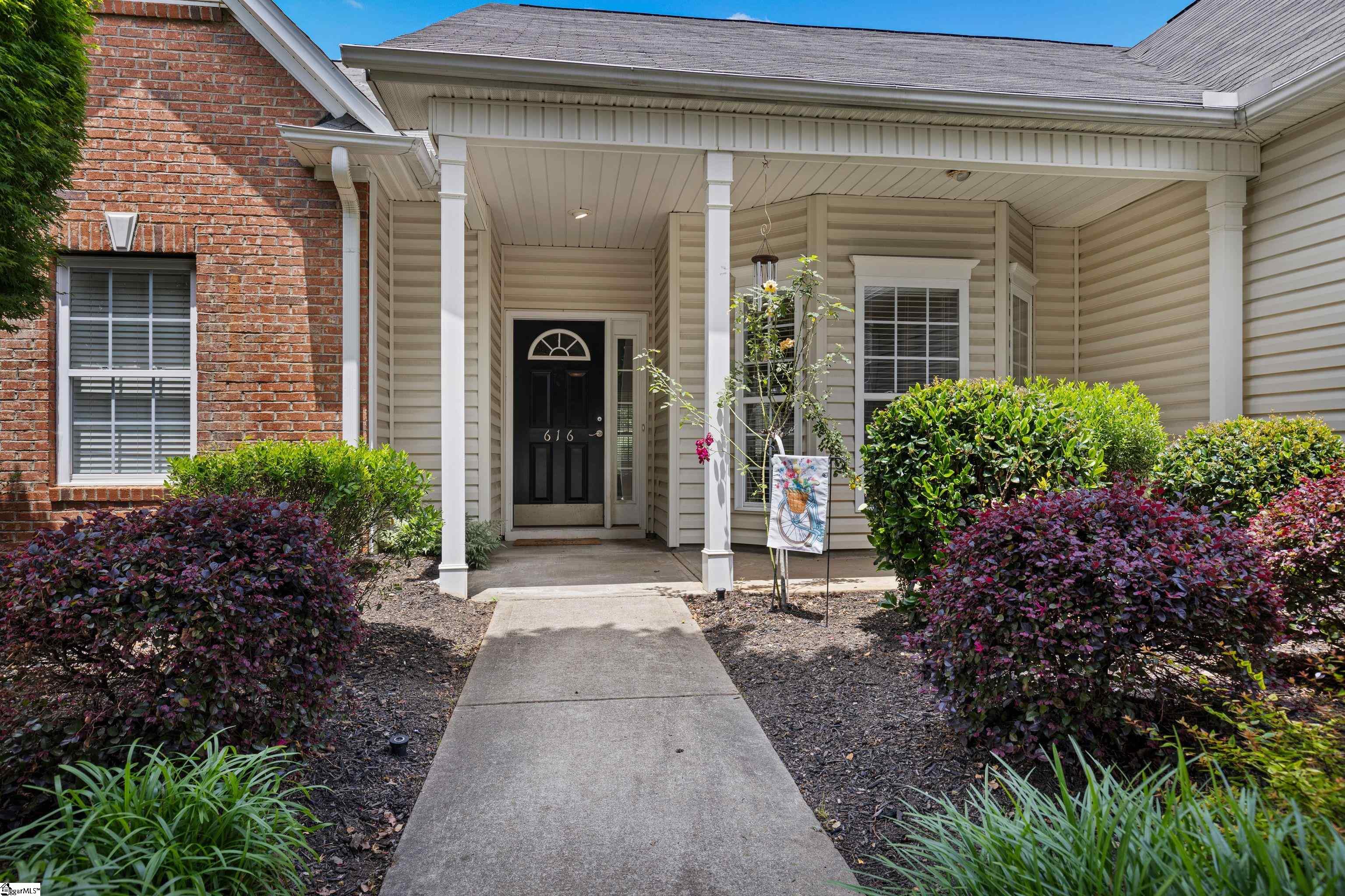 Property image 3 of 616 W Farrell Drive in Reidville Crossing, Woodruff, SC 29388