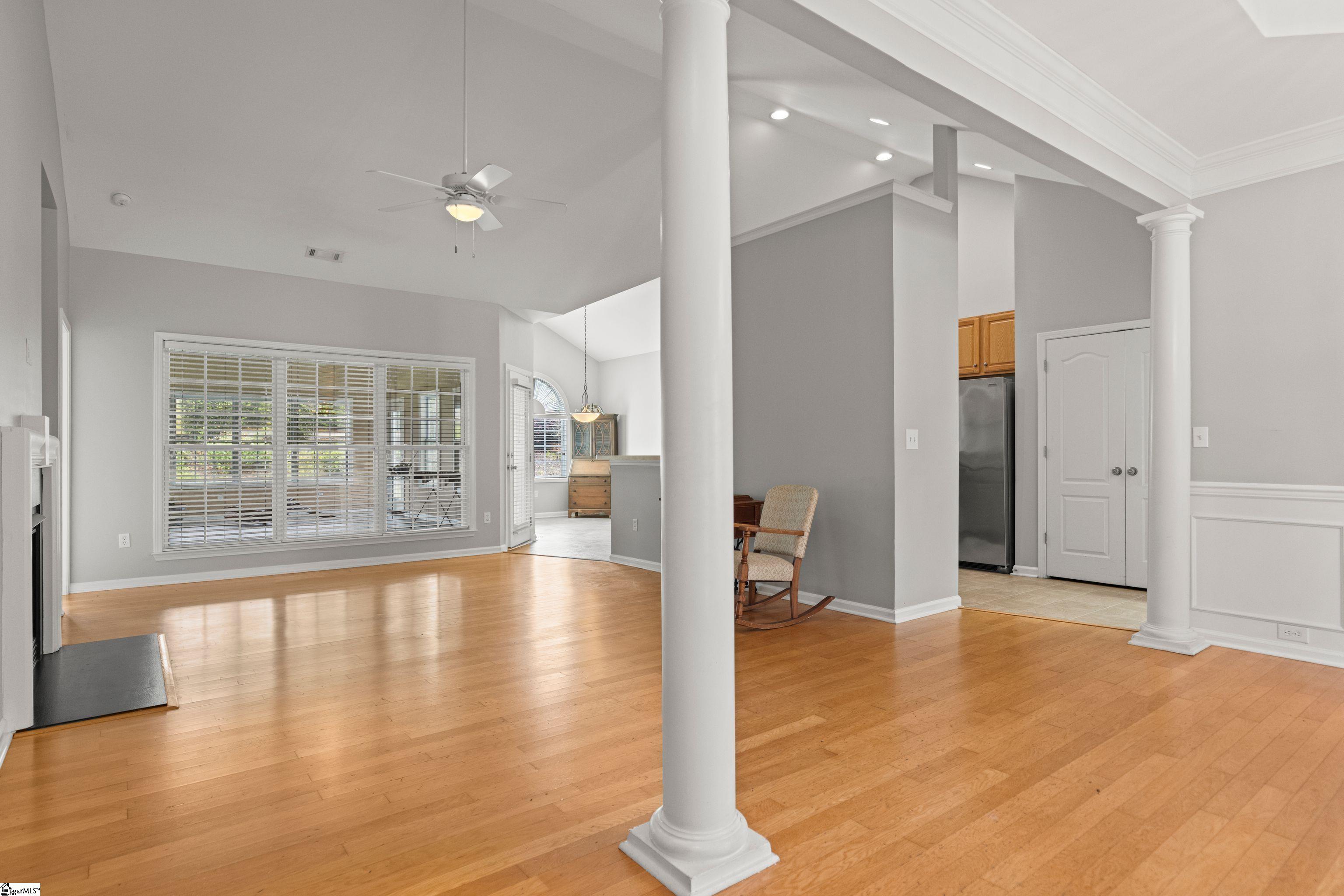 Property image 4 of 616 W Farrell Drive in Reidville Crossing, Woodruff, SC 29388