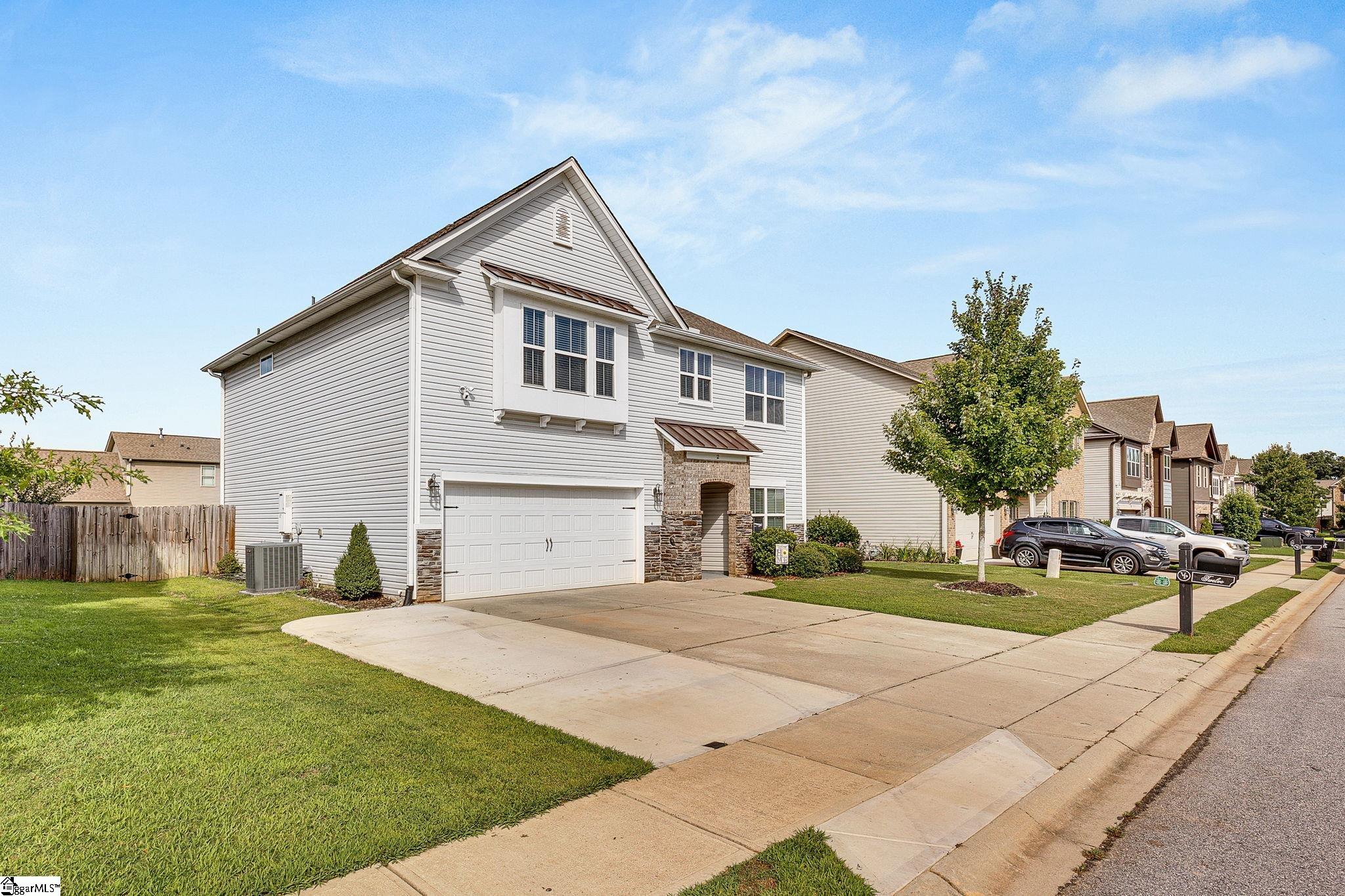 Property image 2 of 12 Chadmore Street in Victoria Park, Simpsonville, SC 29680