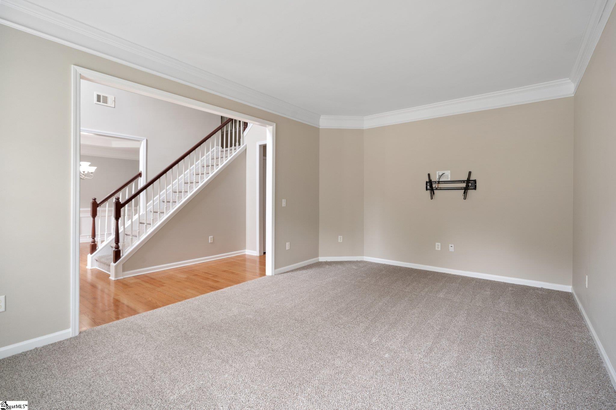 Property image 4 of 113 Strasburg Drive in Shenandoah Farms, Simpsonville, SC 29681
