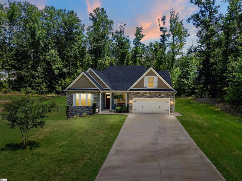 Cane Creek, Campobello Community