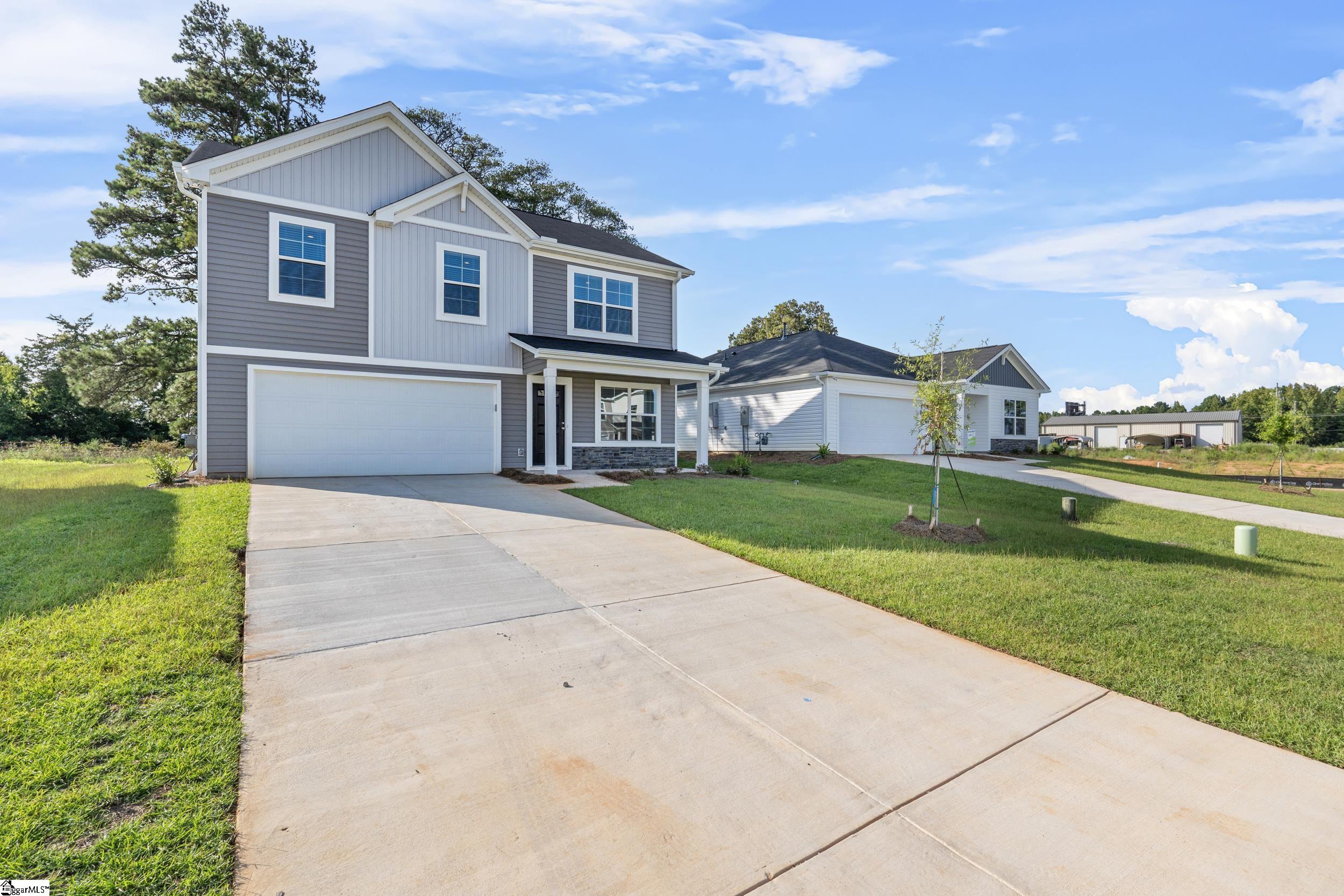 Property image 2 of 102 Hidden Hills Lane in Hidden Hills, Laurens, SC 29360