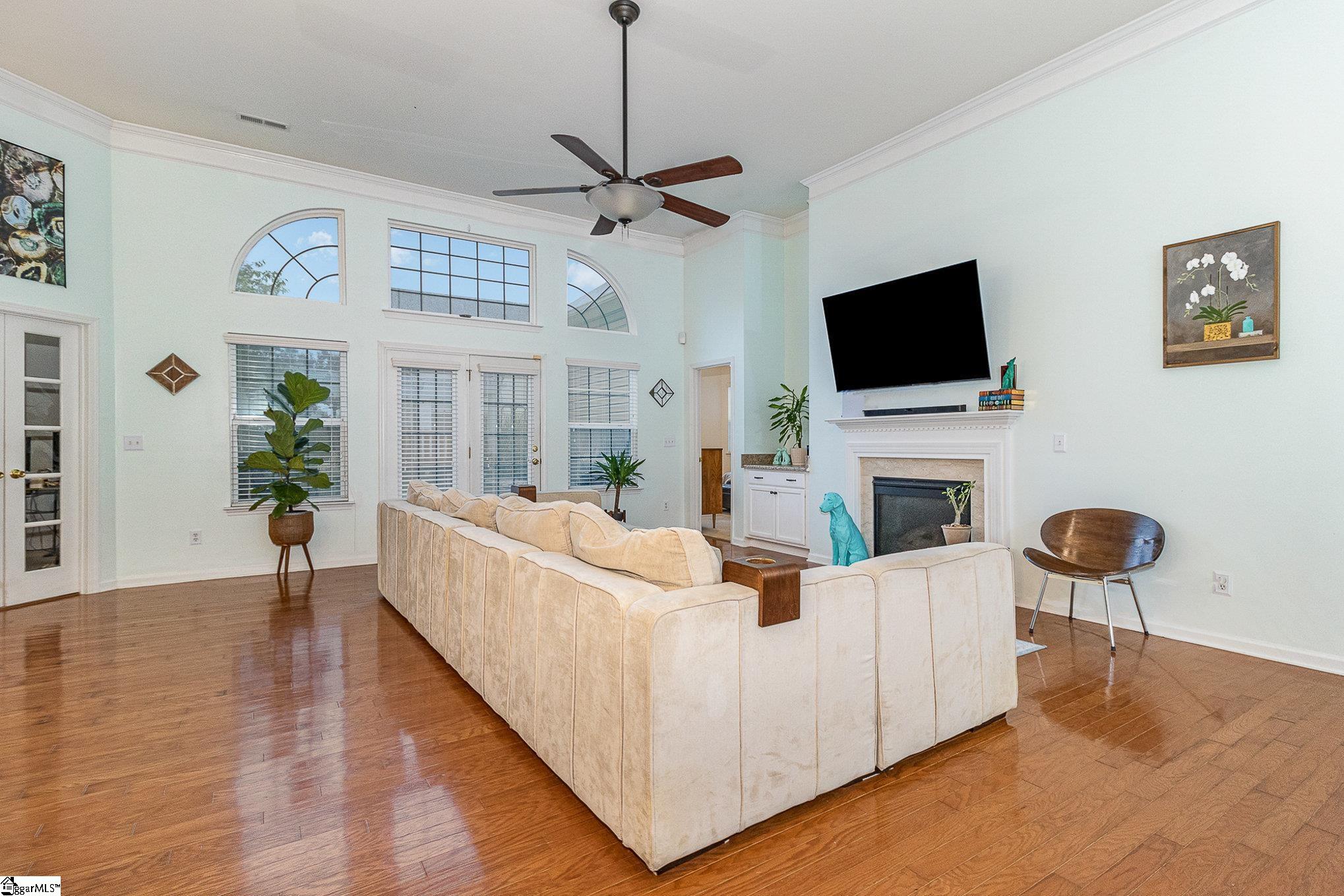 Property image 3 of 101 Kingsdale Court in Autumn Woods, Simpsonville, SC 29680