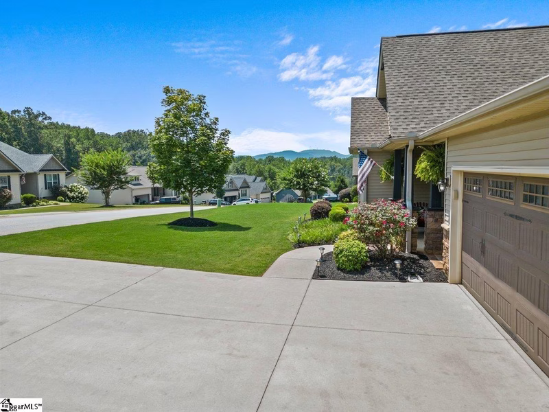 Property image 3 at 86 Rising Meadow Lane, Taylors, SC 29687