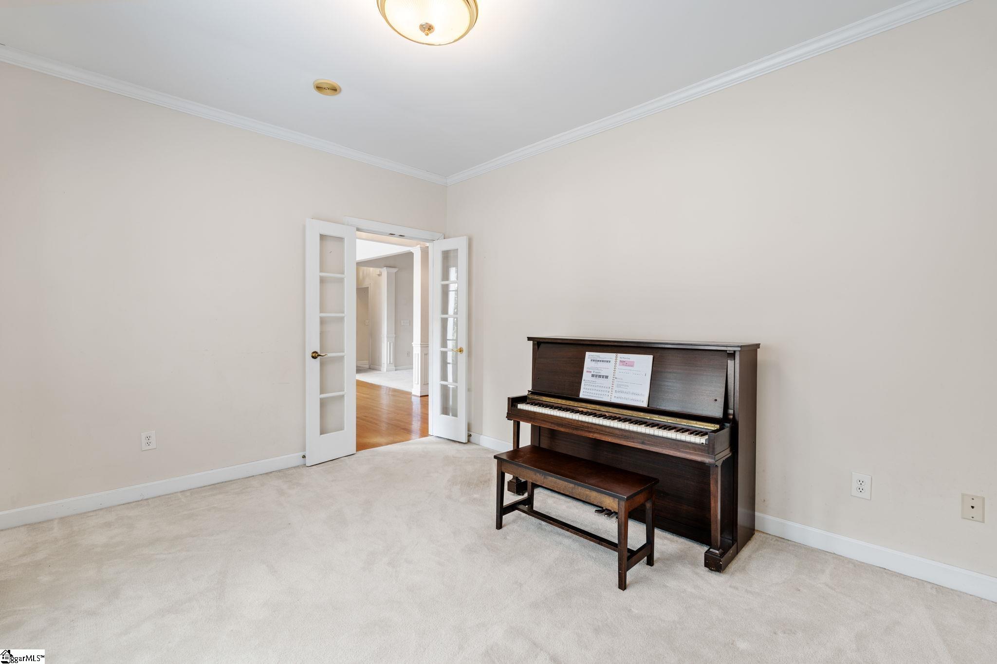 Property image 5 of 212 N Antigo Court in Hudson Forest, Greer, SC 29650