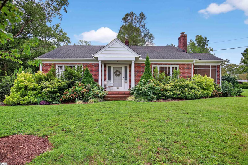 Dellwood, Greenville Community
