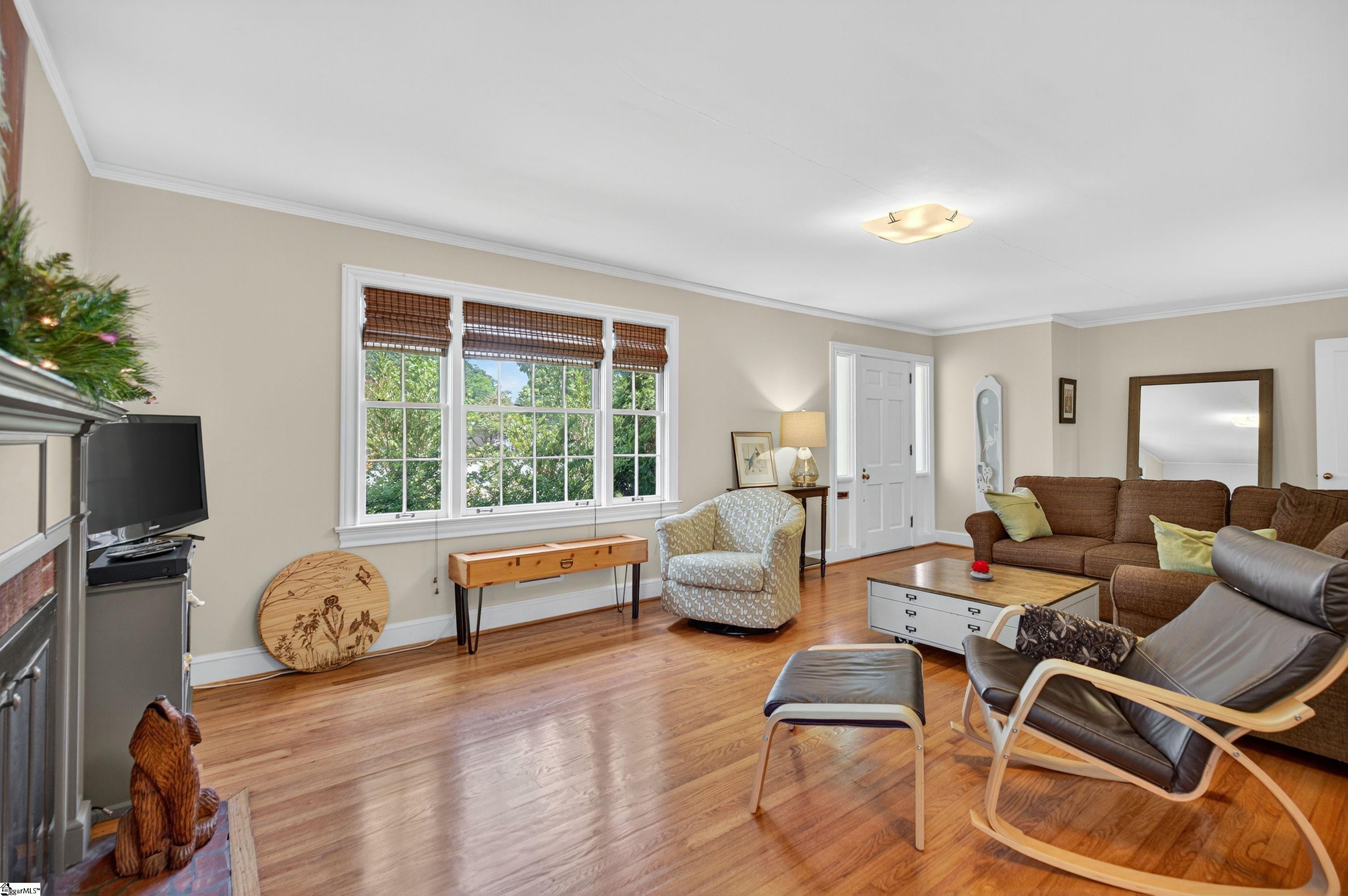 Property image 5 of 130 Alpine Way in Dellwood, Greenville, SC 29609