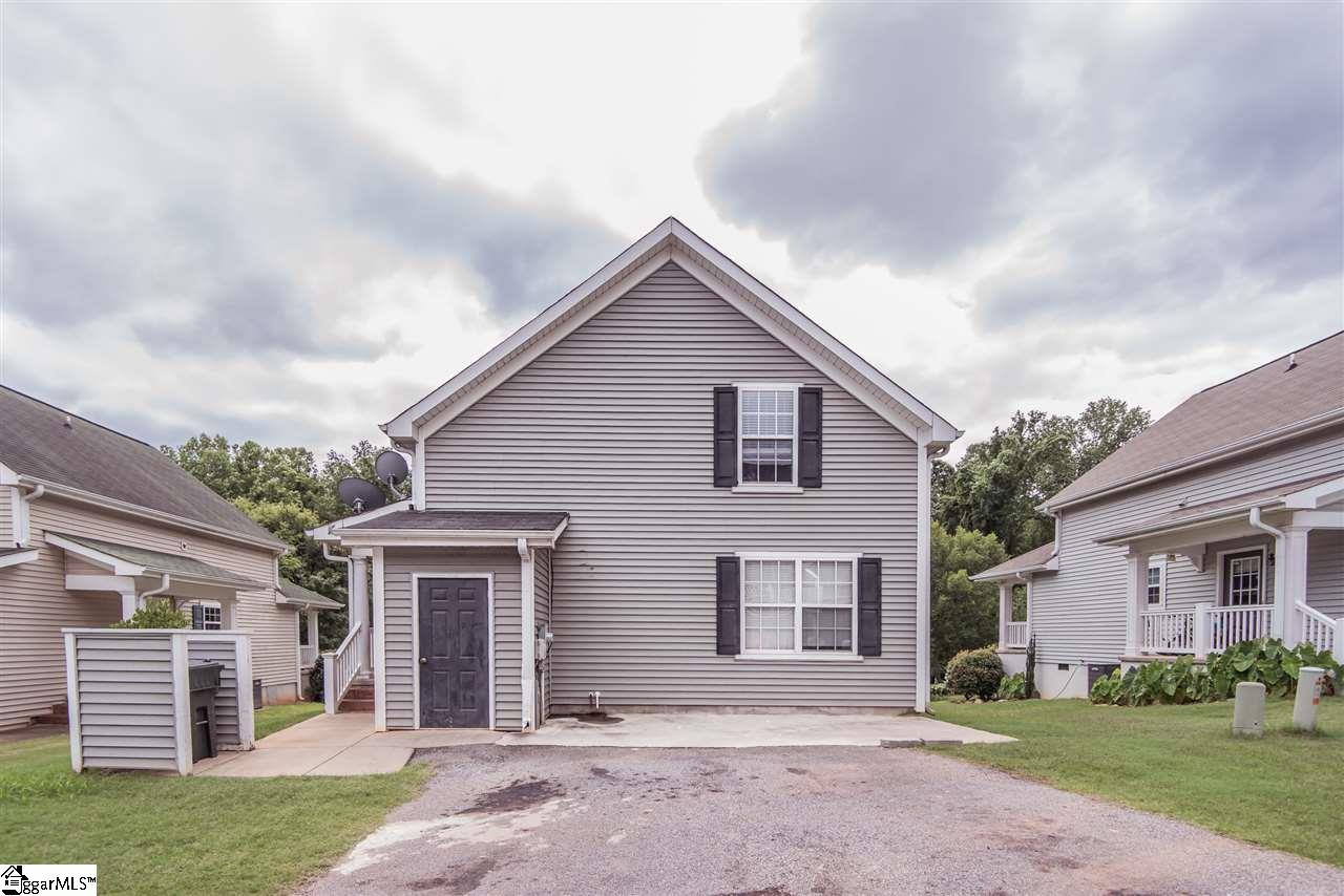 Property image 4 of 197 Woodlark Street in Arcadia Hills, Greenville, SC 29607