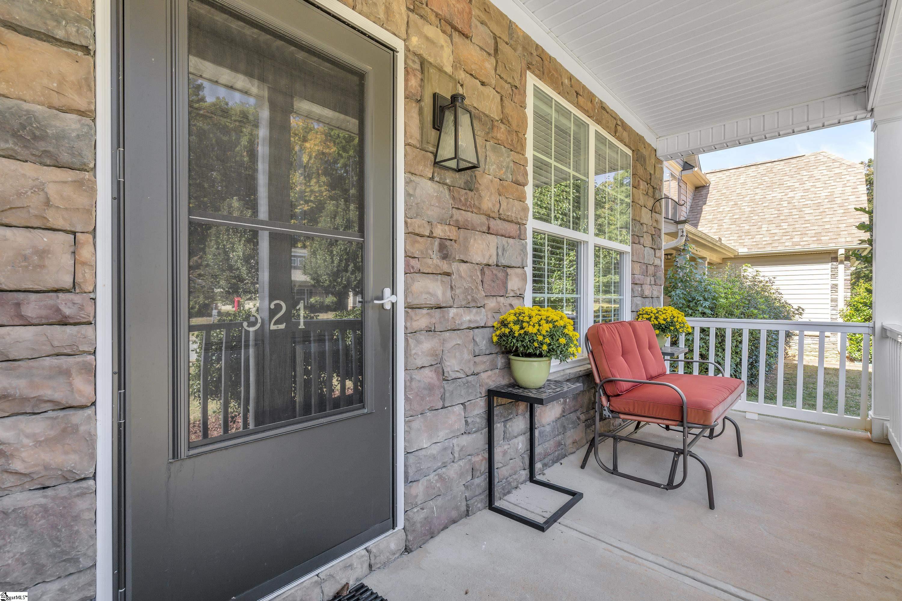 Property image 3 of 321 Millervale Road in Lismore Park, Greer, SC 29650