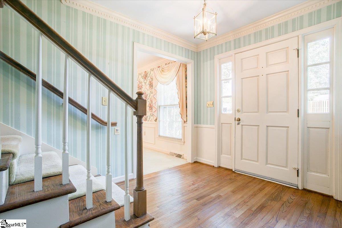 Property image 3 of 203 Aberdare Lane in Kingsgate, Greenville, SC 29615