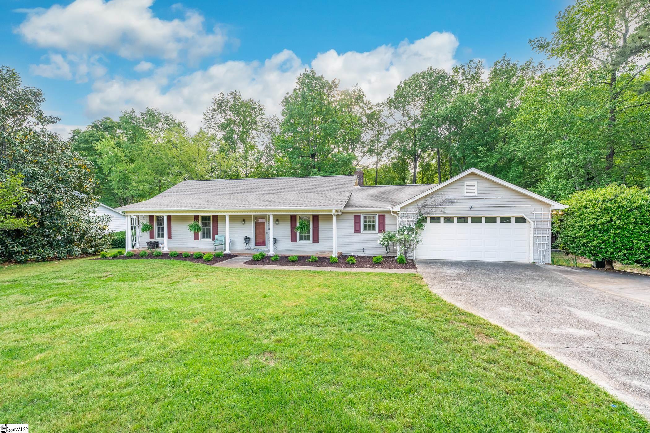 Property image 2 of 407 Harness Trail in Heritage Lakes, Simpsonville, SC 29681