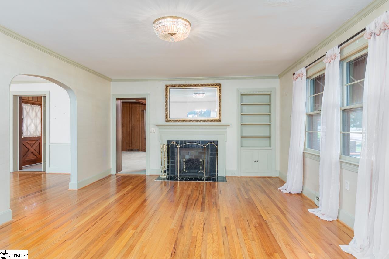 Property image 5 of 203 Chestnut Street in College View, Clinton, SC 29325
