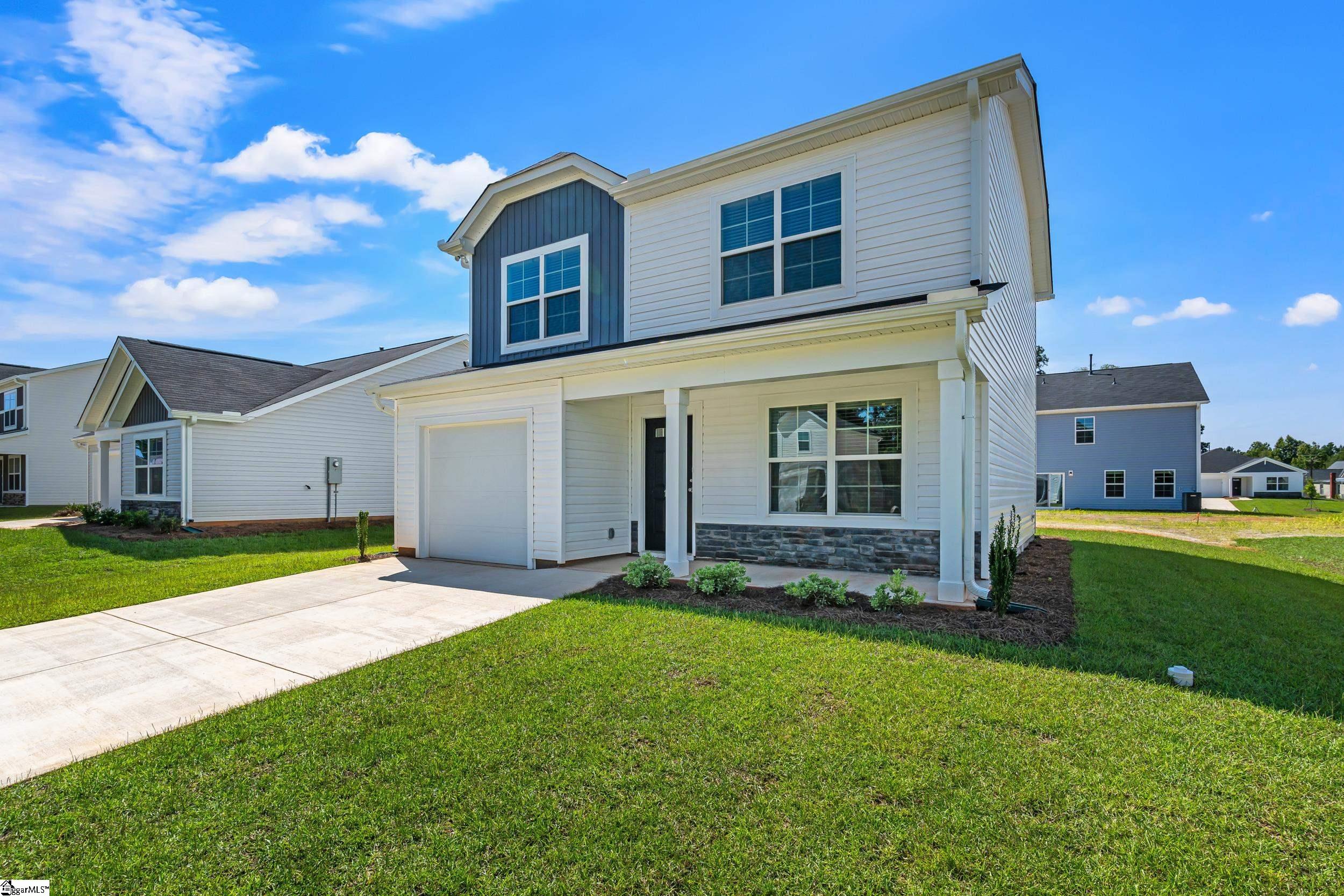 Property image 3 of 106 Myers Lane in Hidden Hills, Laurens, SC 29360