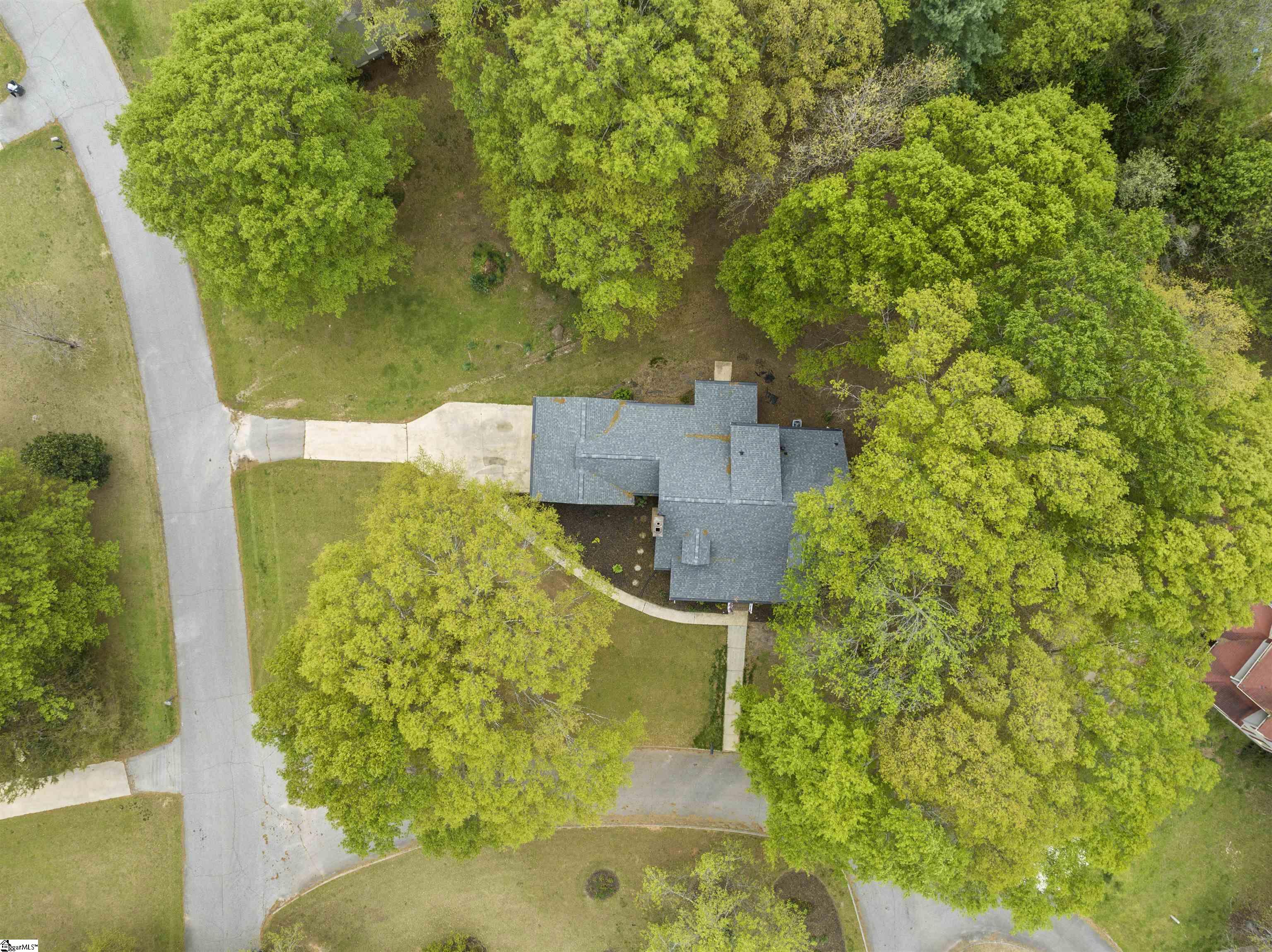 Property image 3 of 101 J Pearle Court in Wyatt Oaks, Easley, SC 29642-9567